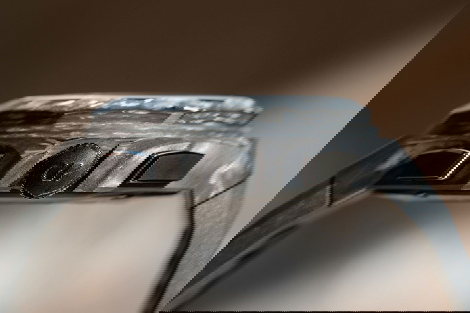 Girard-Perregaux Laureato Absolute Crystal Rock - View 2