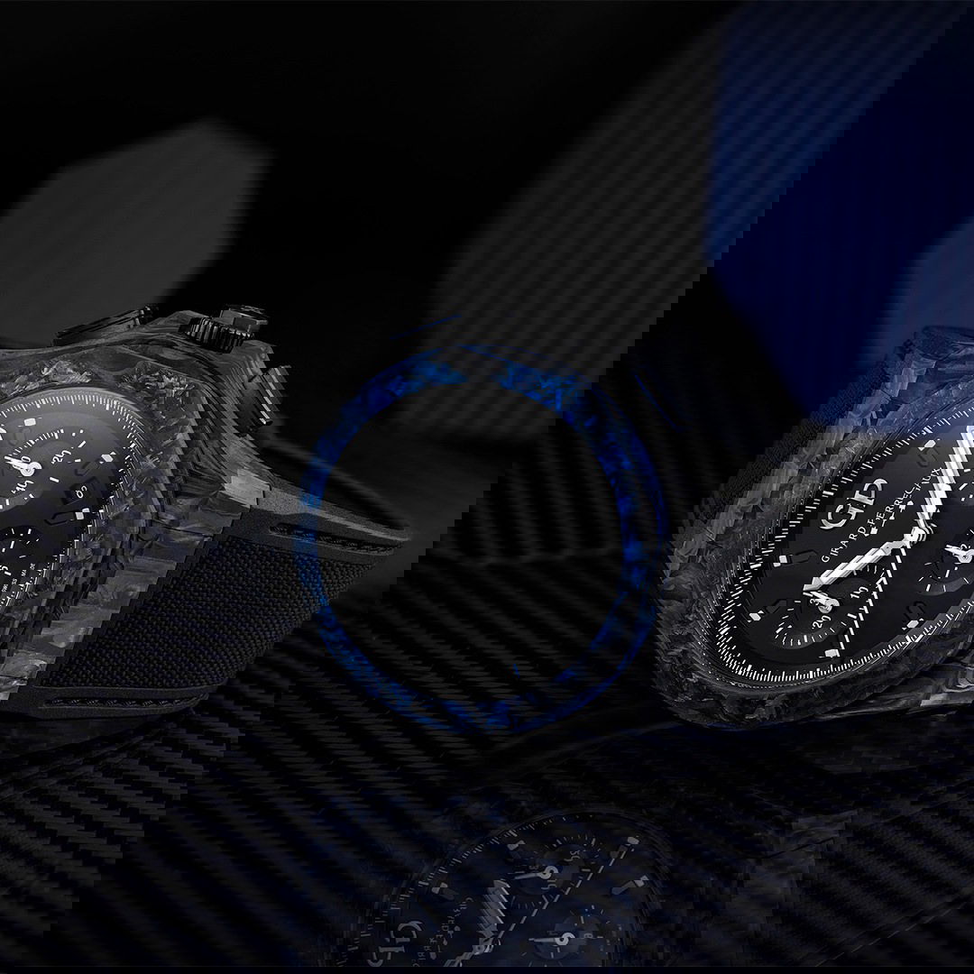 Girard-Perregaux Laureato Absolute “Wired” - View 3