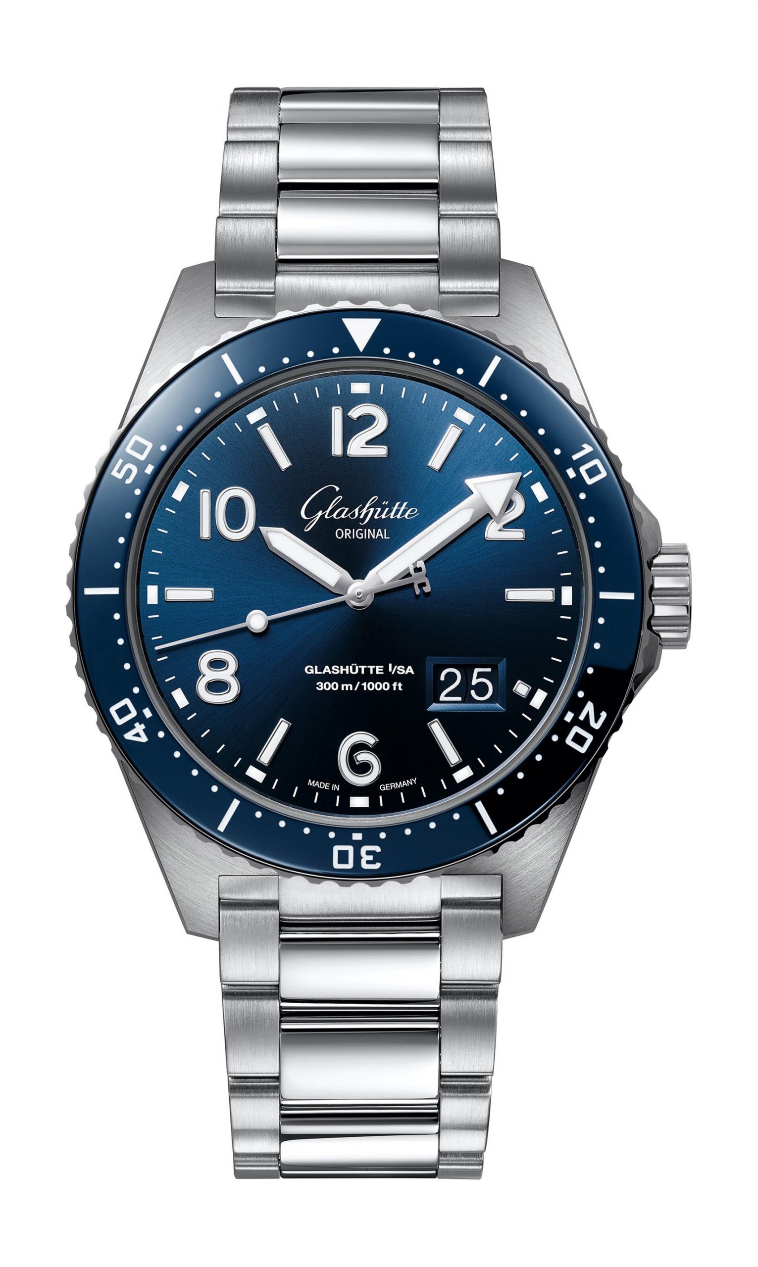 Glashütte Original SeaQ Panorama Date luxury timepiece - detailed view