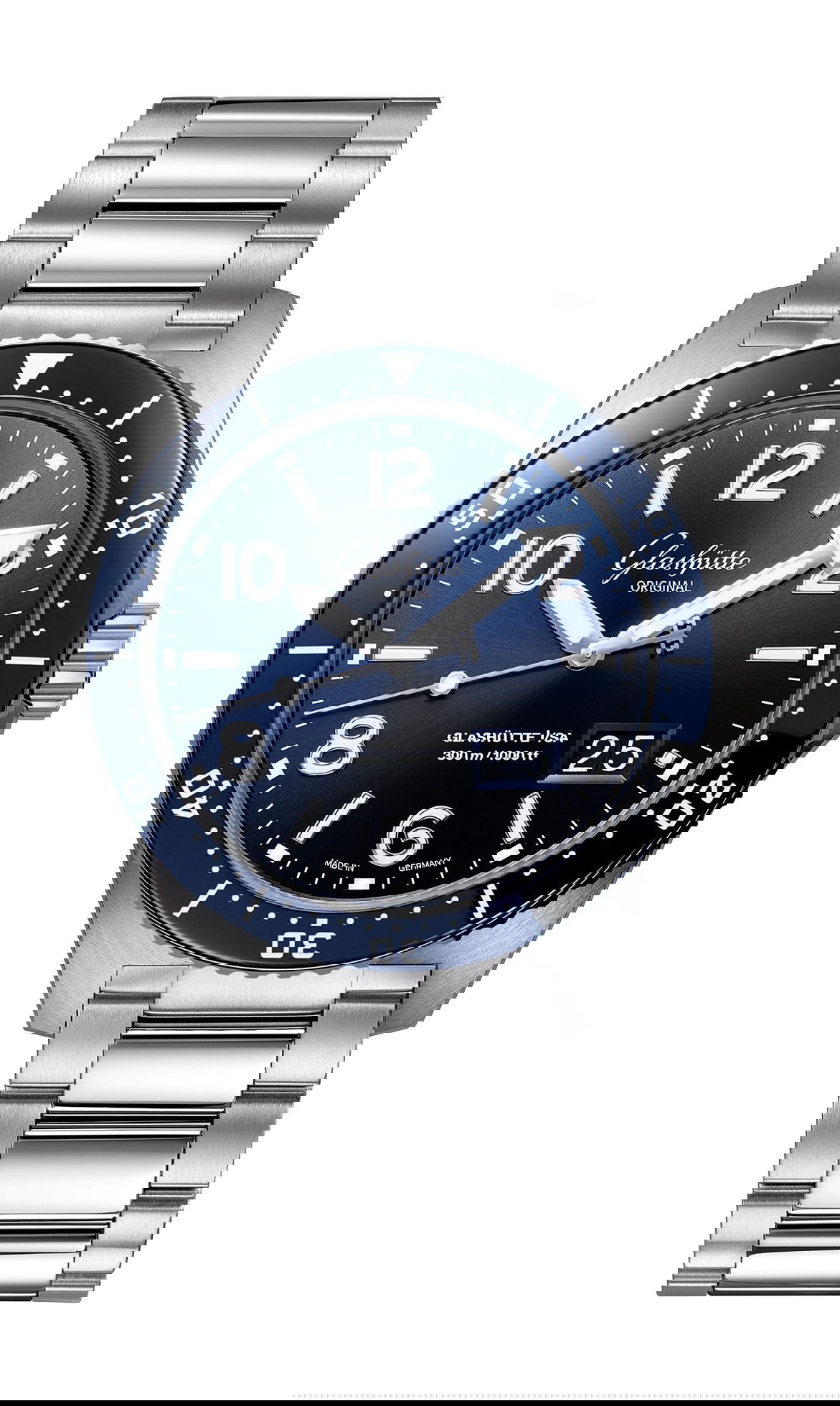 Glashütte Original SeaQ Panorama Date luxury timepiece - detailed view