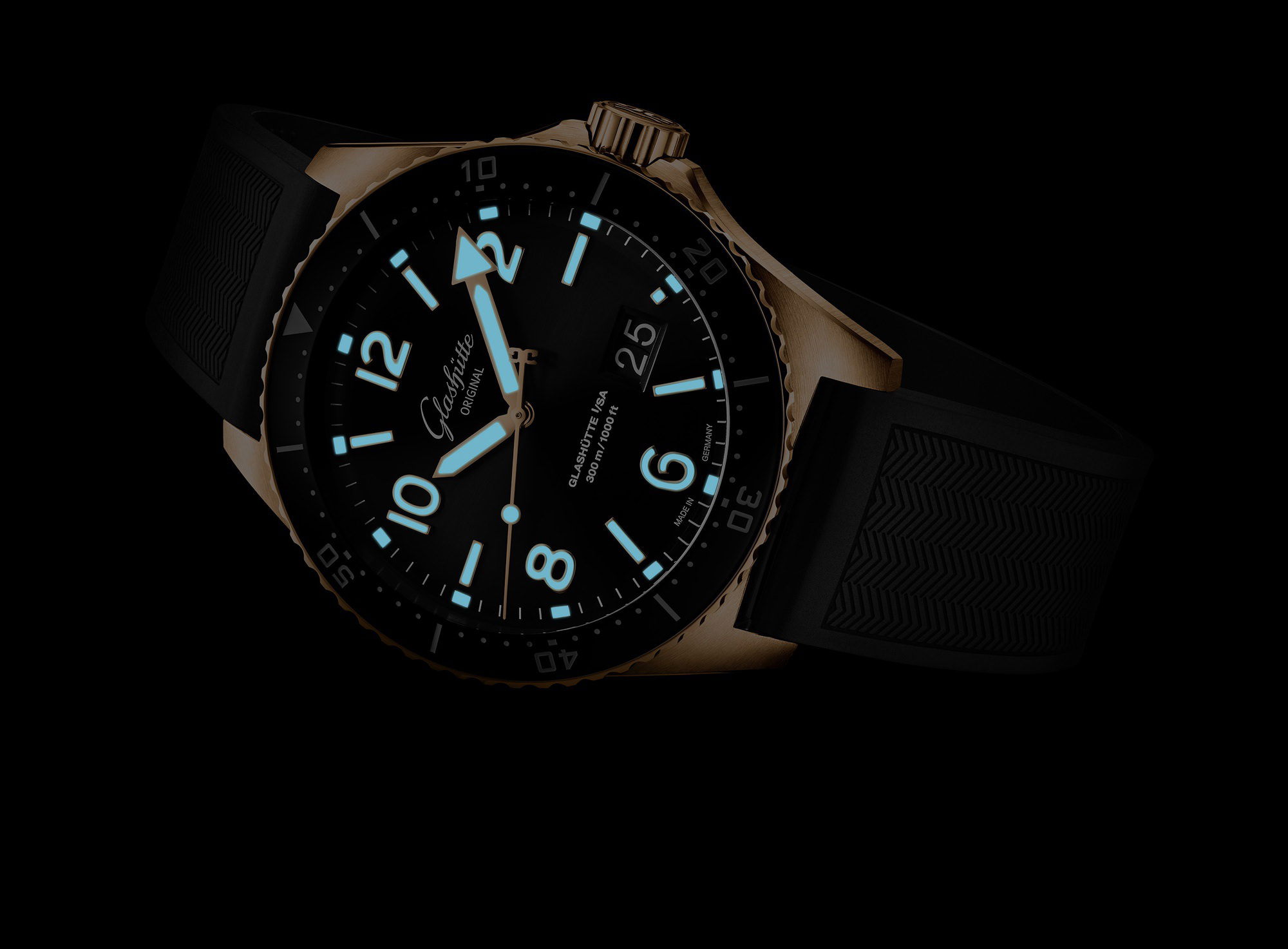 Glashütte Original SeaQ Panorama Date Red Gold - View 2