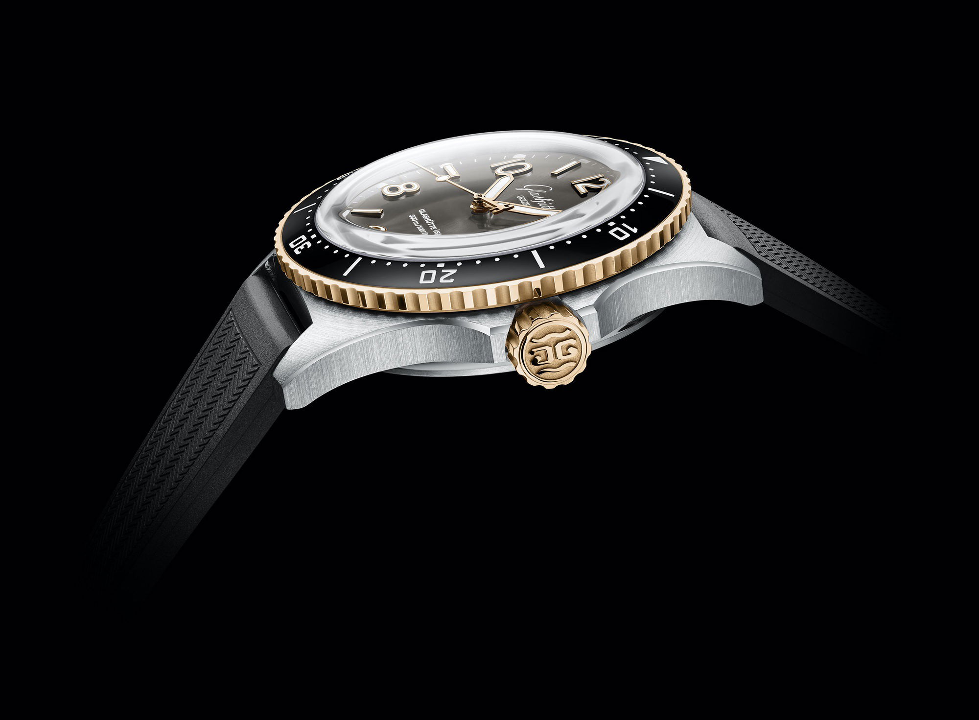 Glashütte Original SeaQ Panoramadatum Bicolor - View 2