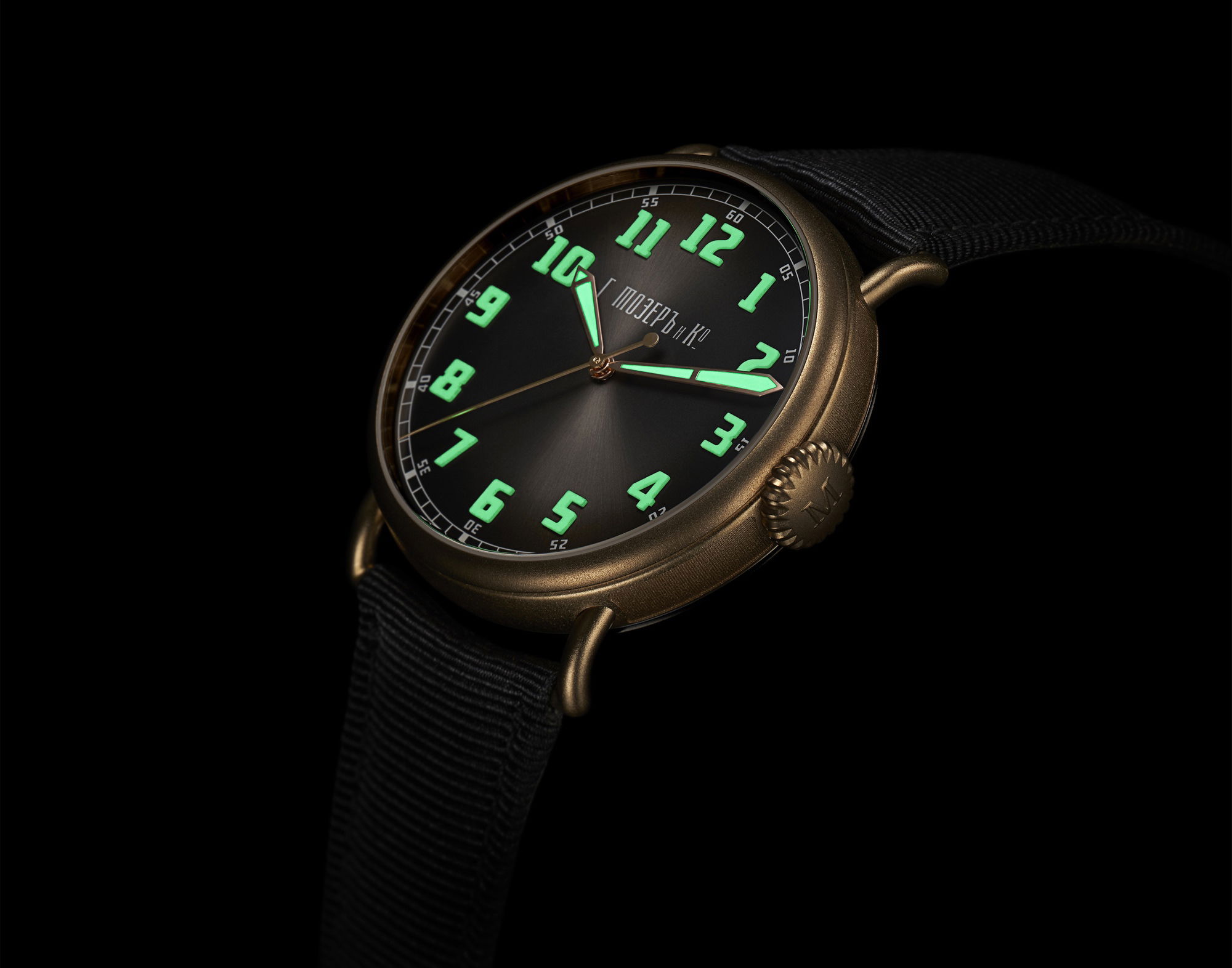 H. Moser & Cie Heritage Bronze “Since 1828” - View 3