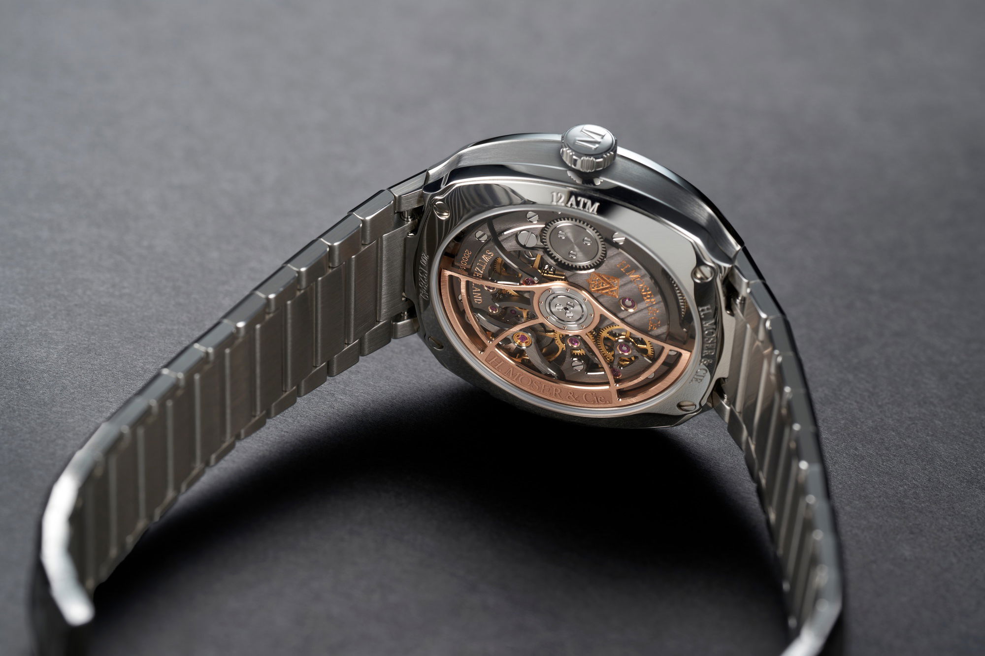 H. Moser & Cie Streamliner Centre Seconds Purple Haze - View 2