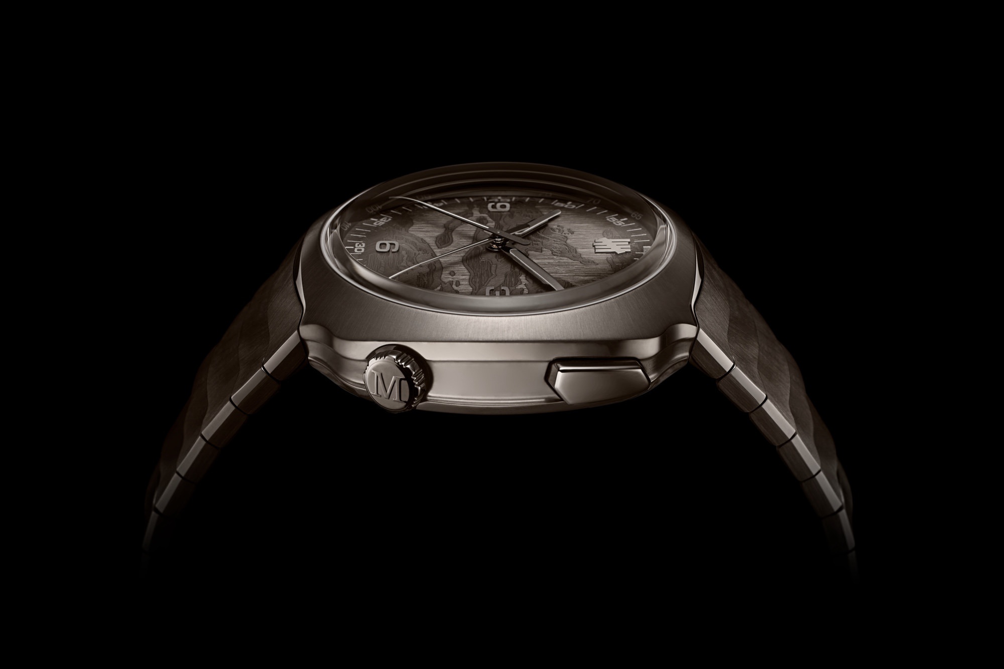 H. Moser & Cie Streamliner Chronograph UNDEFEATED - View 2