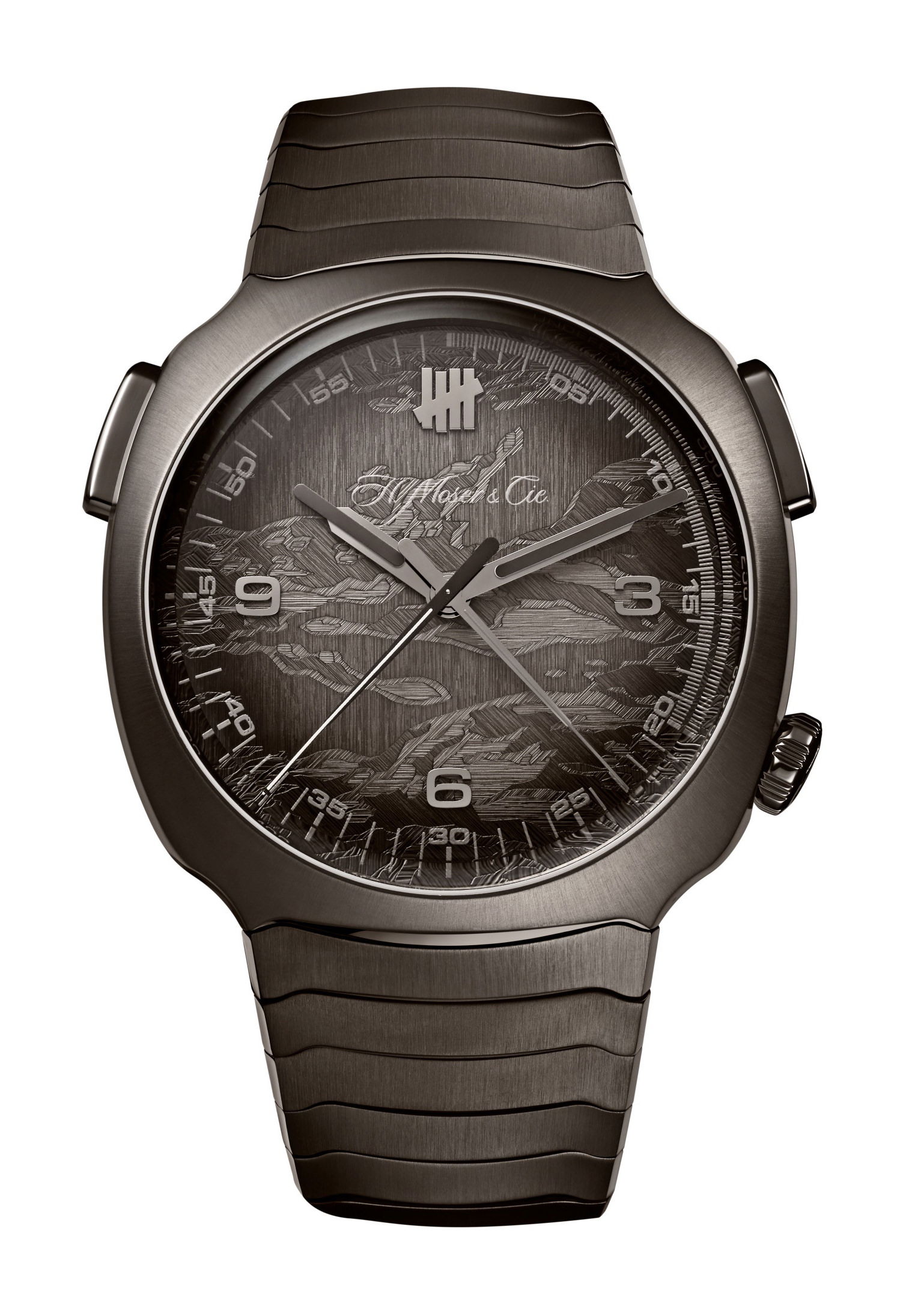 H. Moser & Cie Streamliner Chronograph UNDEFEATED luxury timepiece - detailed view