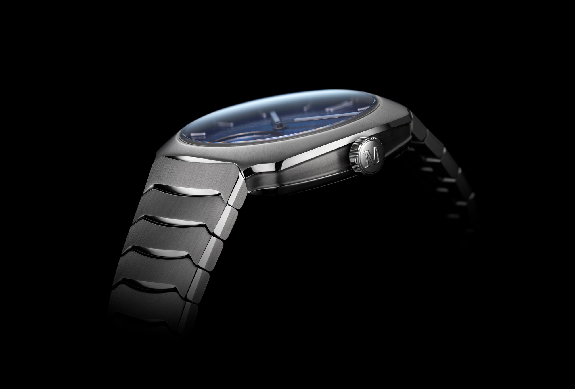 H. Moser & Cie Streamliner Small Seconds Blue Enamel - View 2