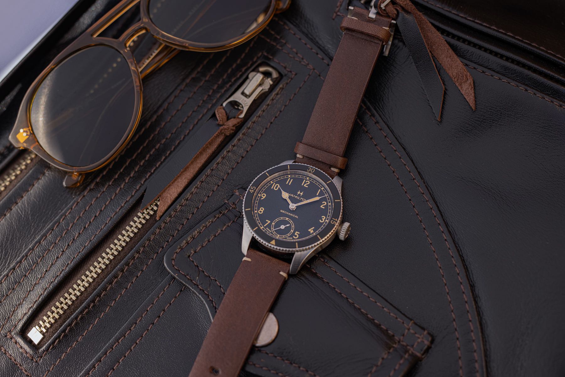 Hamilton Khaki Aviation Pilot Pioneer - View 2