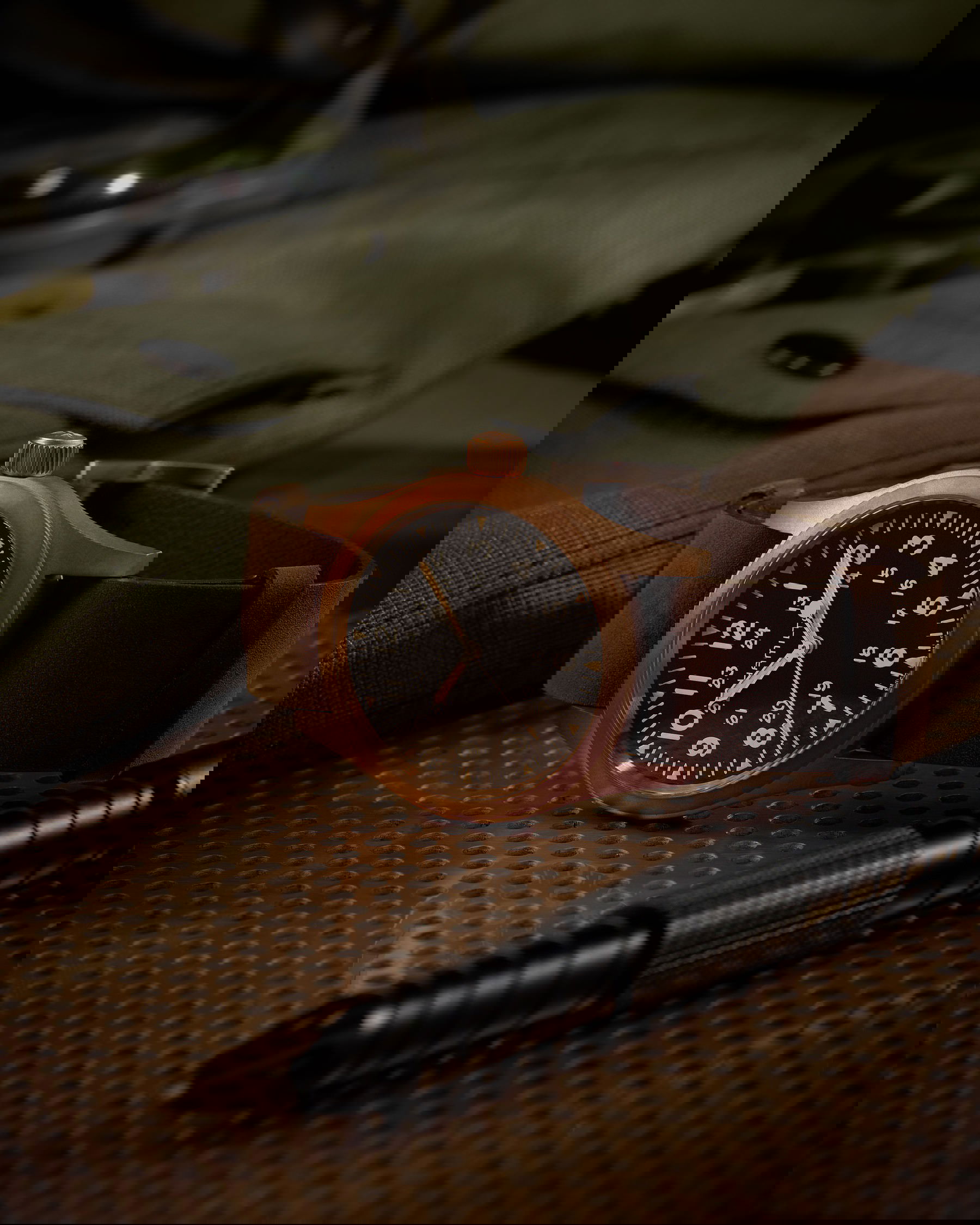 Hamilton Khaki Field Mechanical Bronze - View 2