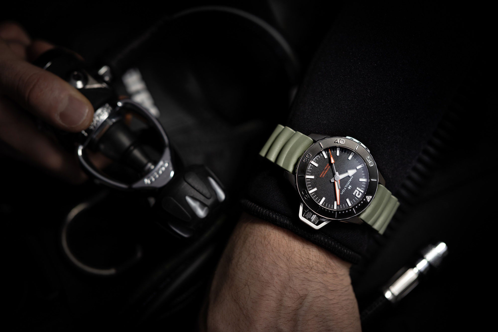Hamilton Khaki Navy Frogman Auto 46mm - View 2