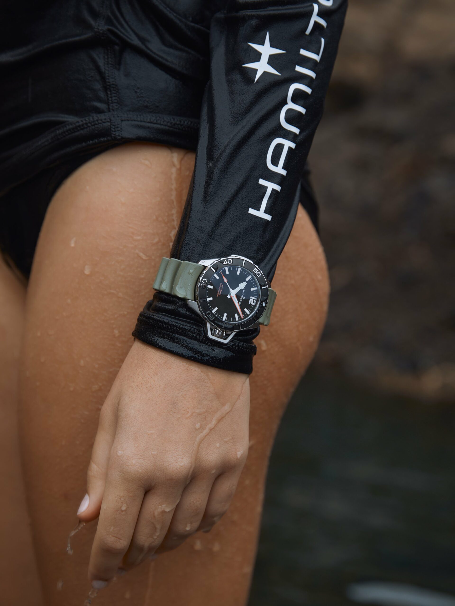 Hamilton Khaki Navy Frogman Automatic 41 - View 3