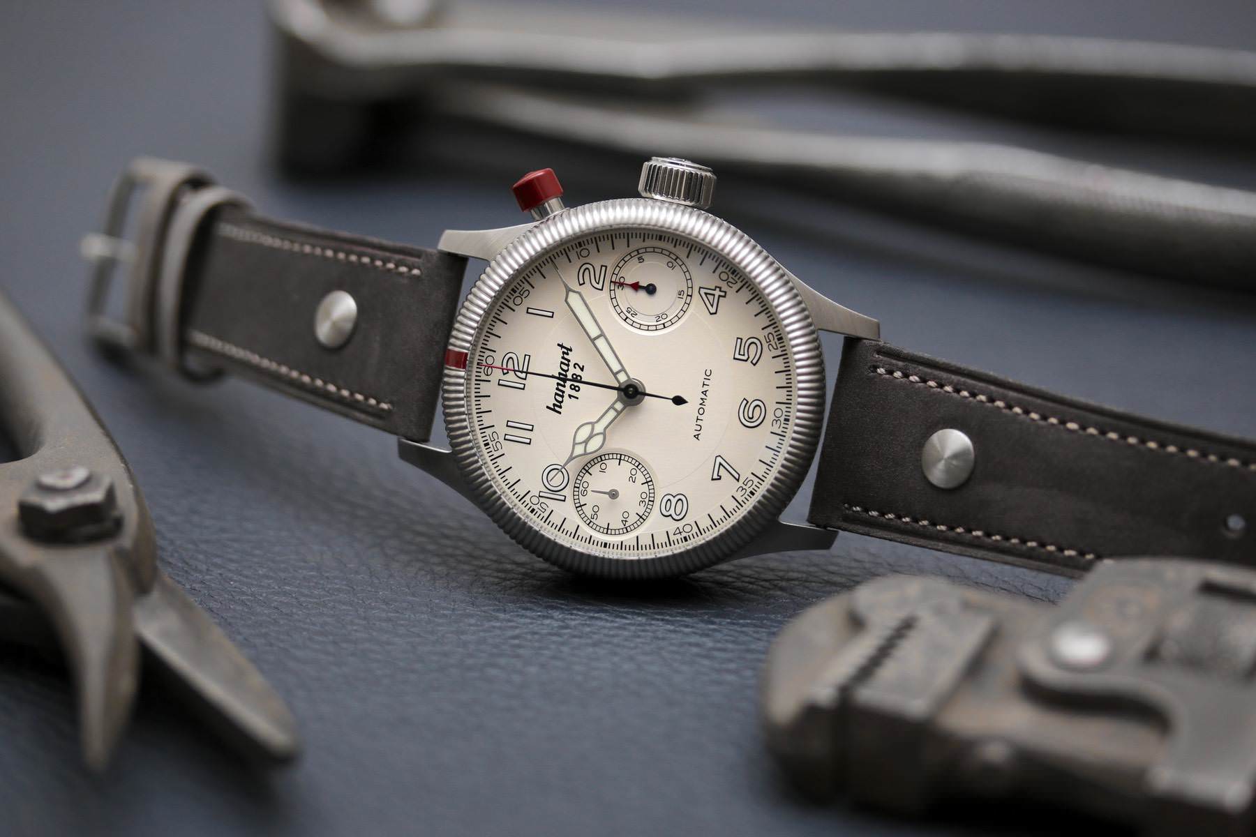 Hanhart PIONEER MonoScope Silver, Fluted Bezel - View 3