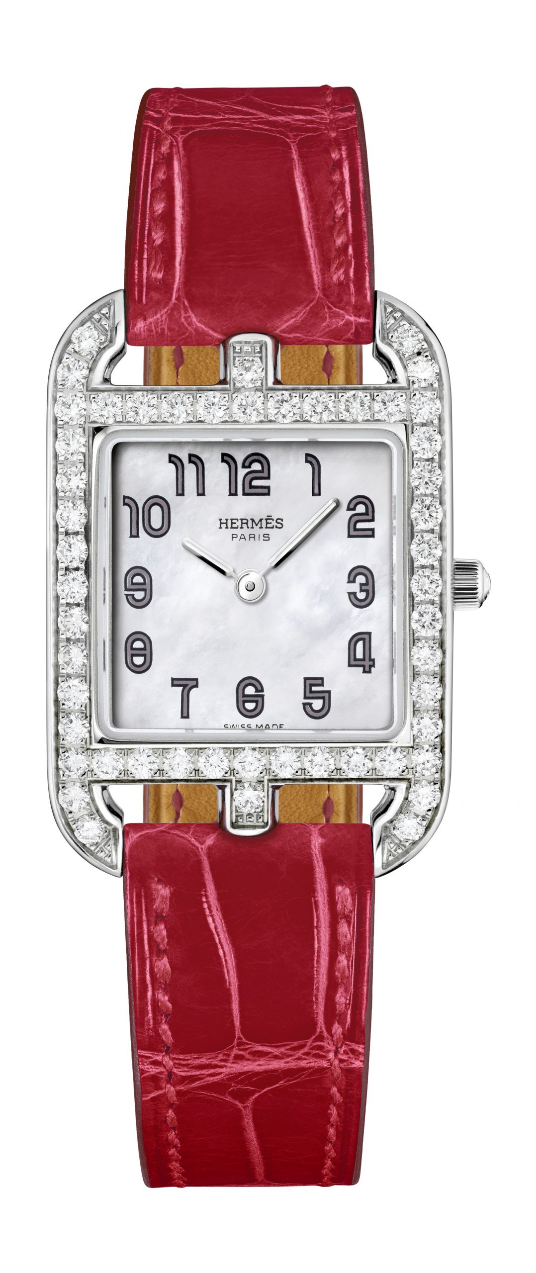 Hermès Cape Cod PM luxury timepiece - detailed view