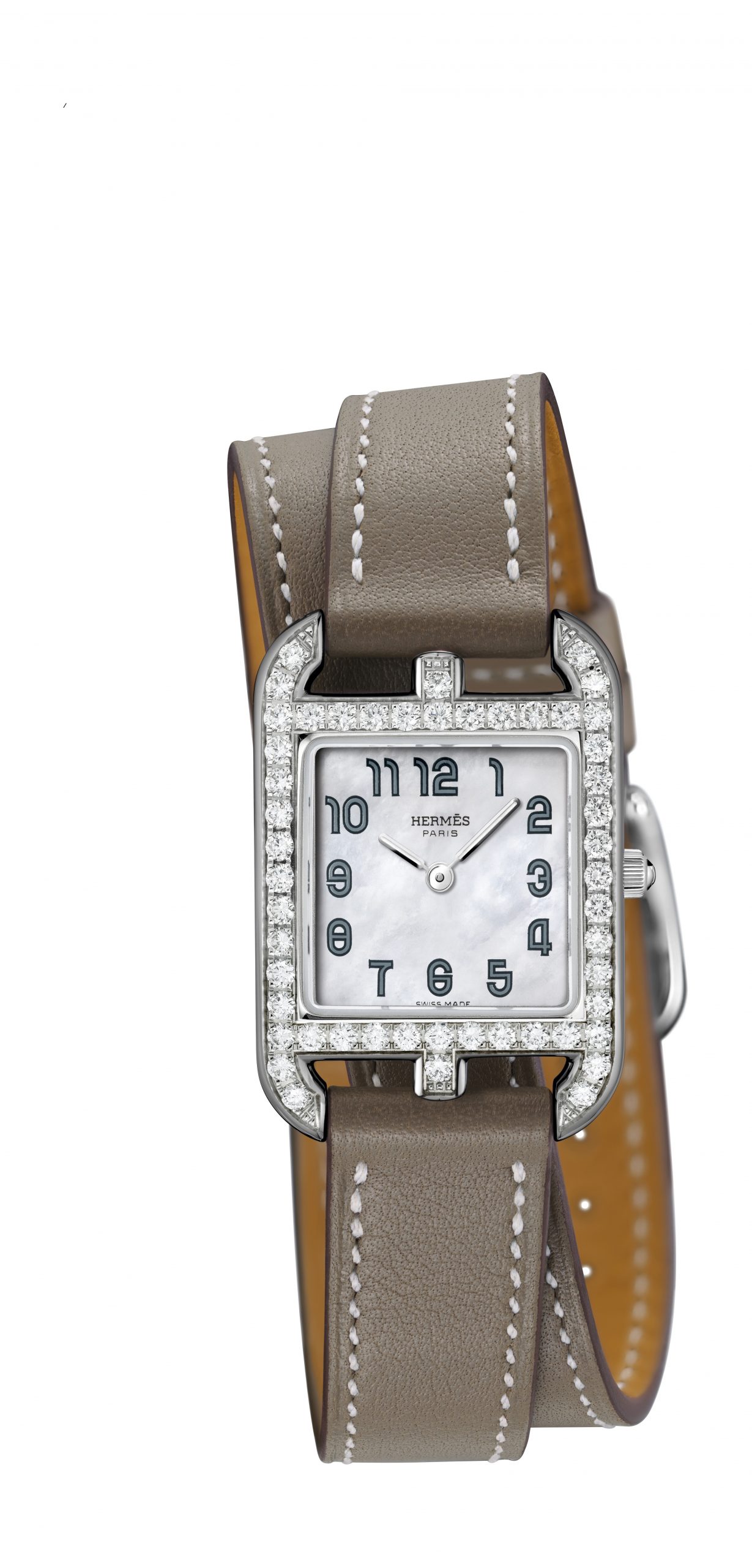 Hermès Cape Cod PM luxury timepiece - detailed view
