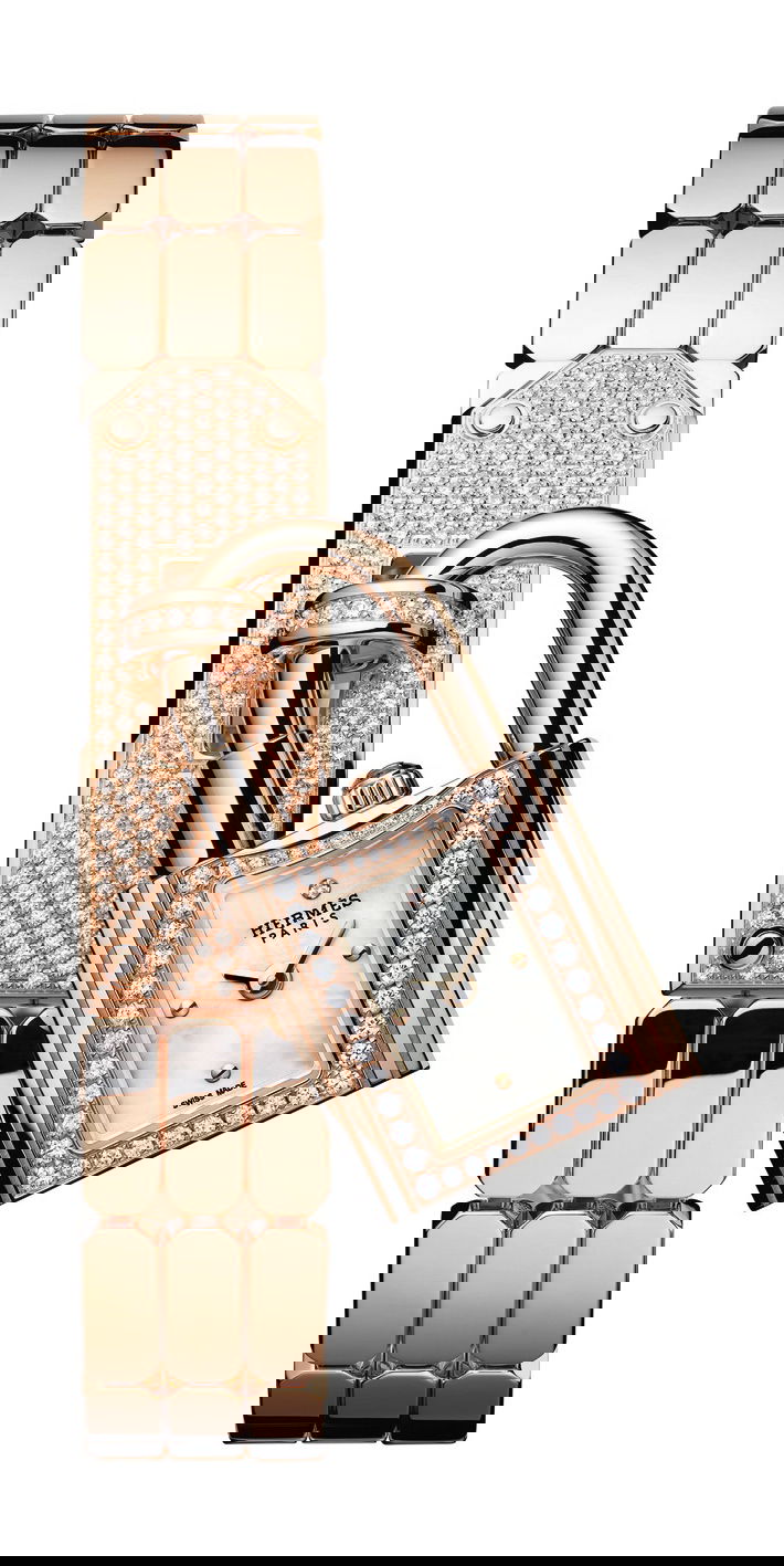Hermès Kelly Rose Gold luxury timepiece - detailed view