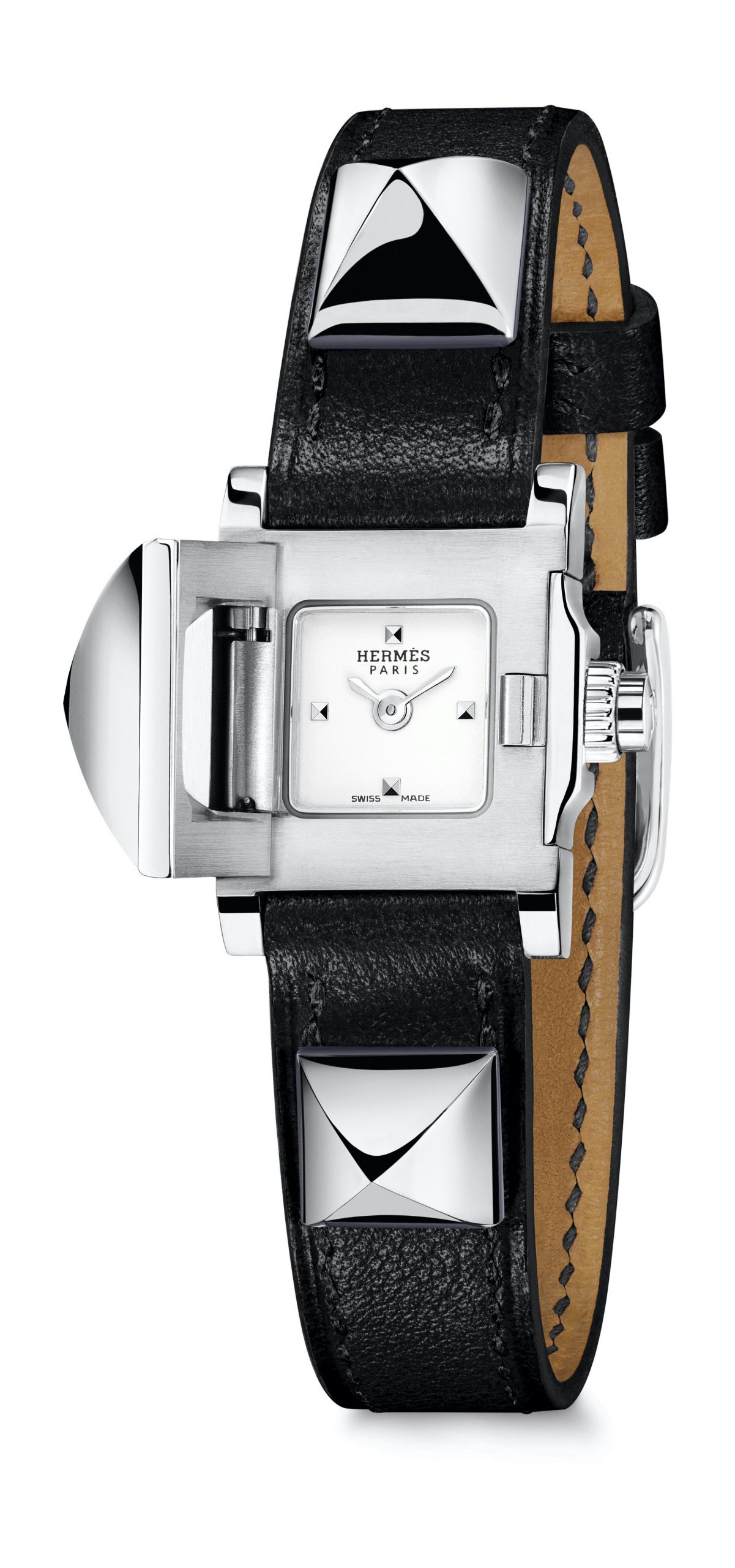 Hermès Médor TPM luxury timepiece - detailed view