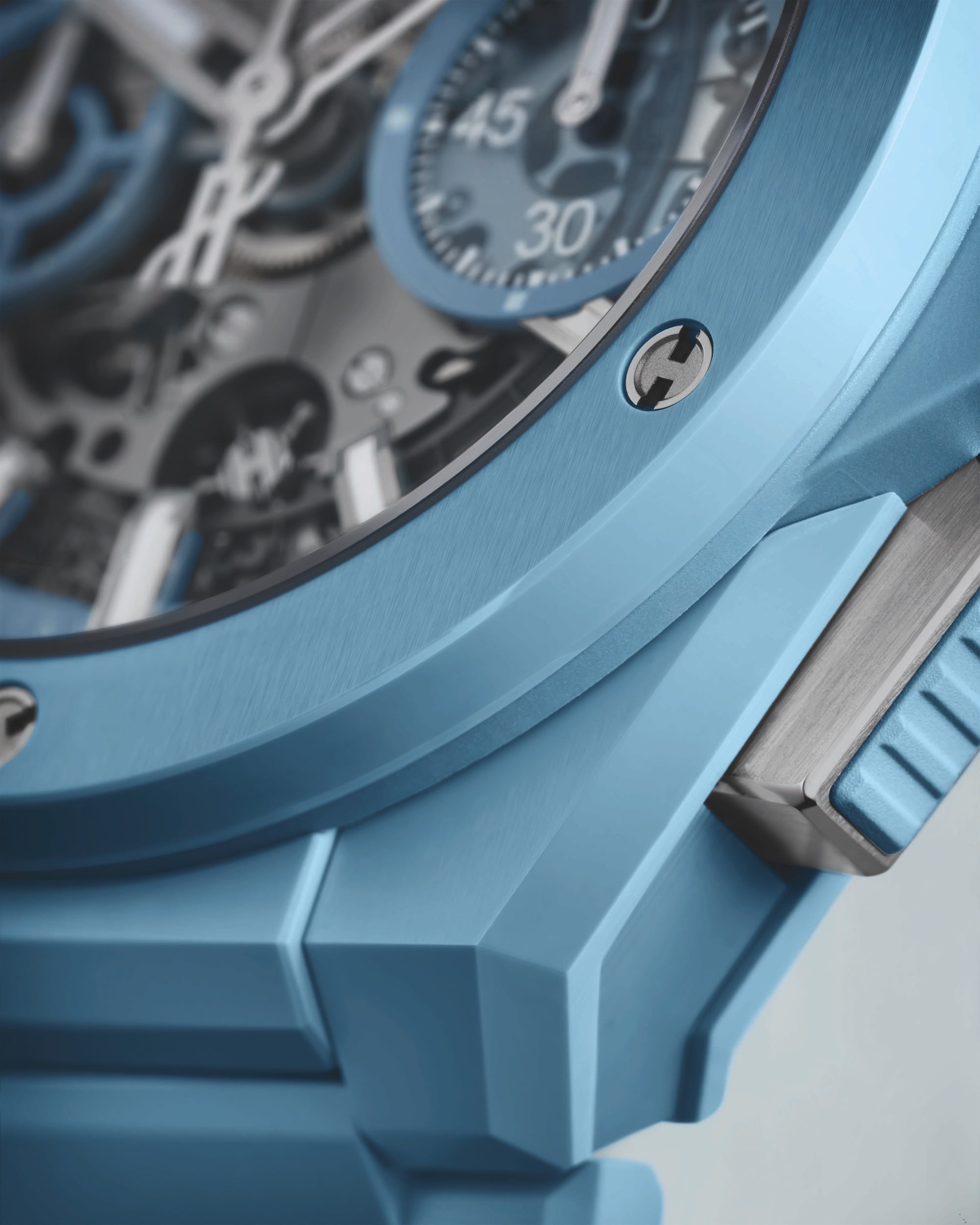 Hublot Big Bang Integral Sky Blue Ceramic - View 2