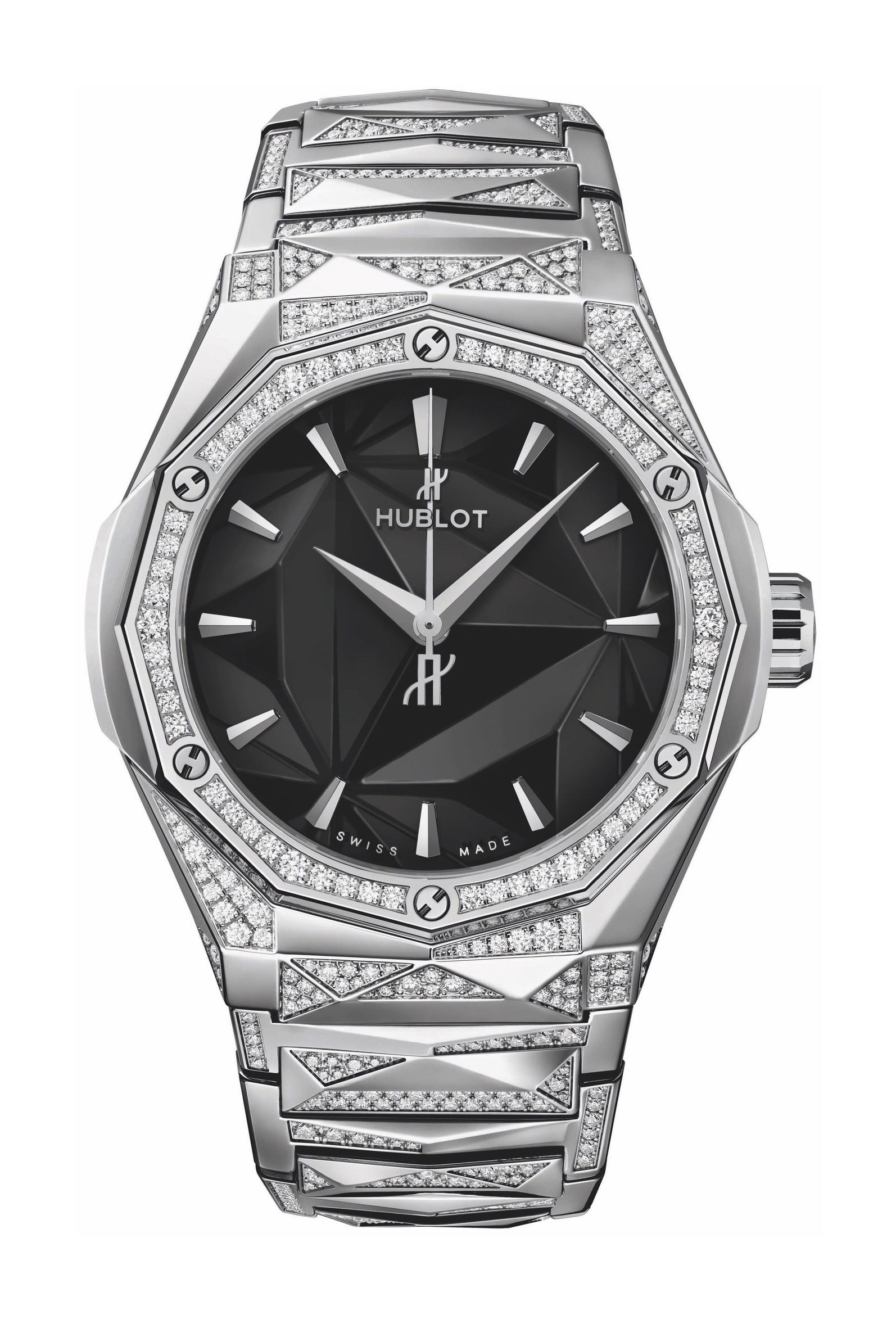 Hublot Classic Fusion Orlinski Bracelet Alternative Pavé luxury timepiece - detailed view