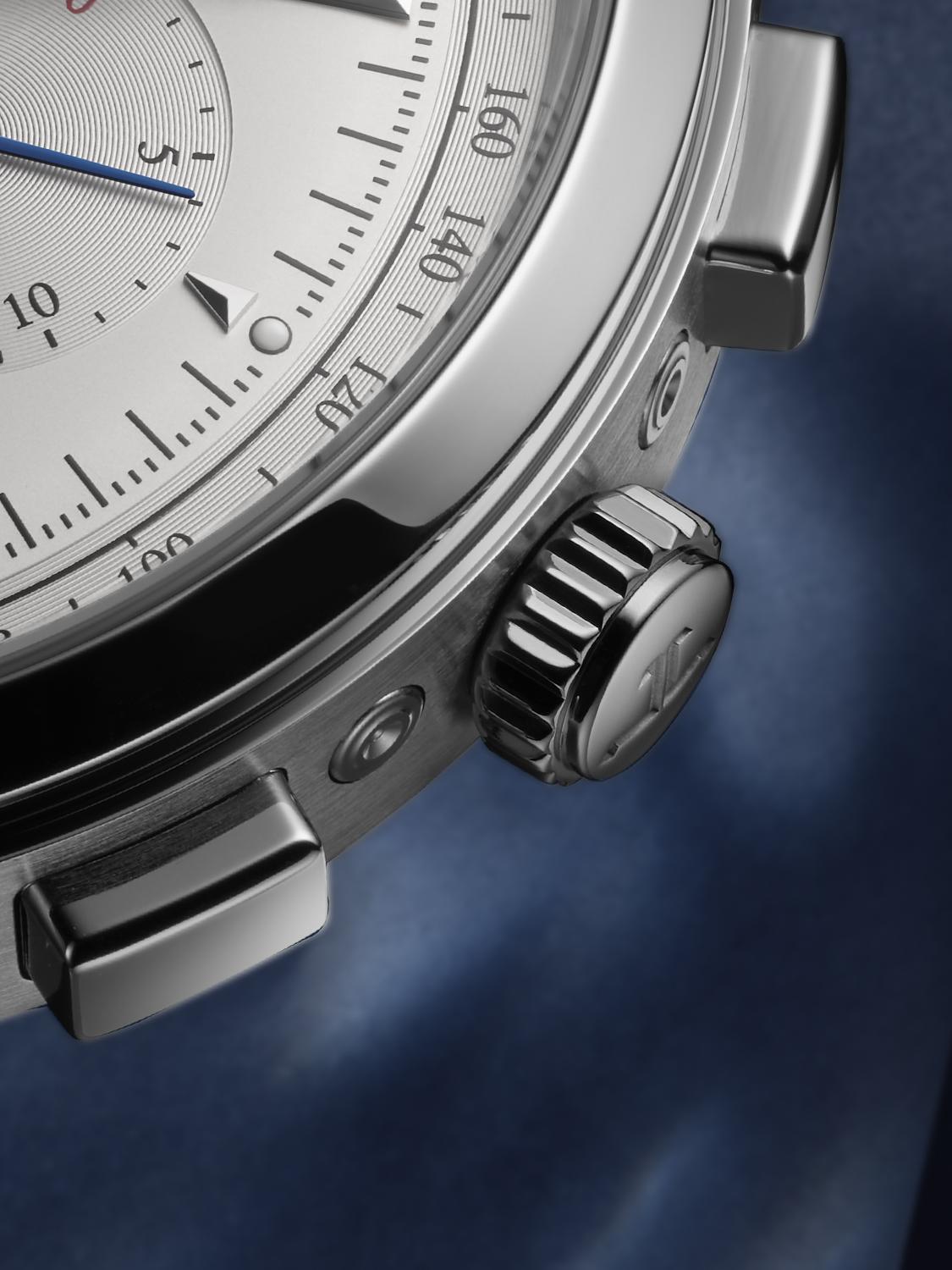 Jaeger-LeCoultre MASTER CONTROL CHRONOGRAPH CALENDAR - View 2