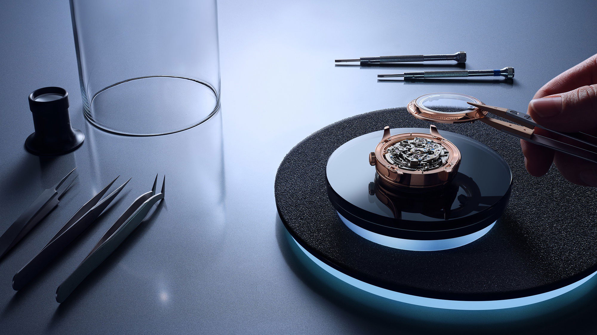 Jaeger-LeCoultre Master Hybris Artistica Calibre 945 - View 2