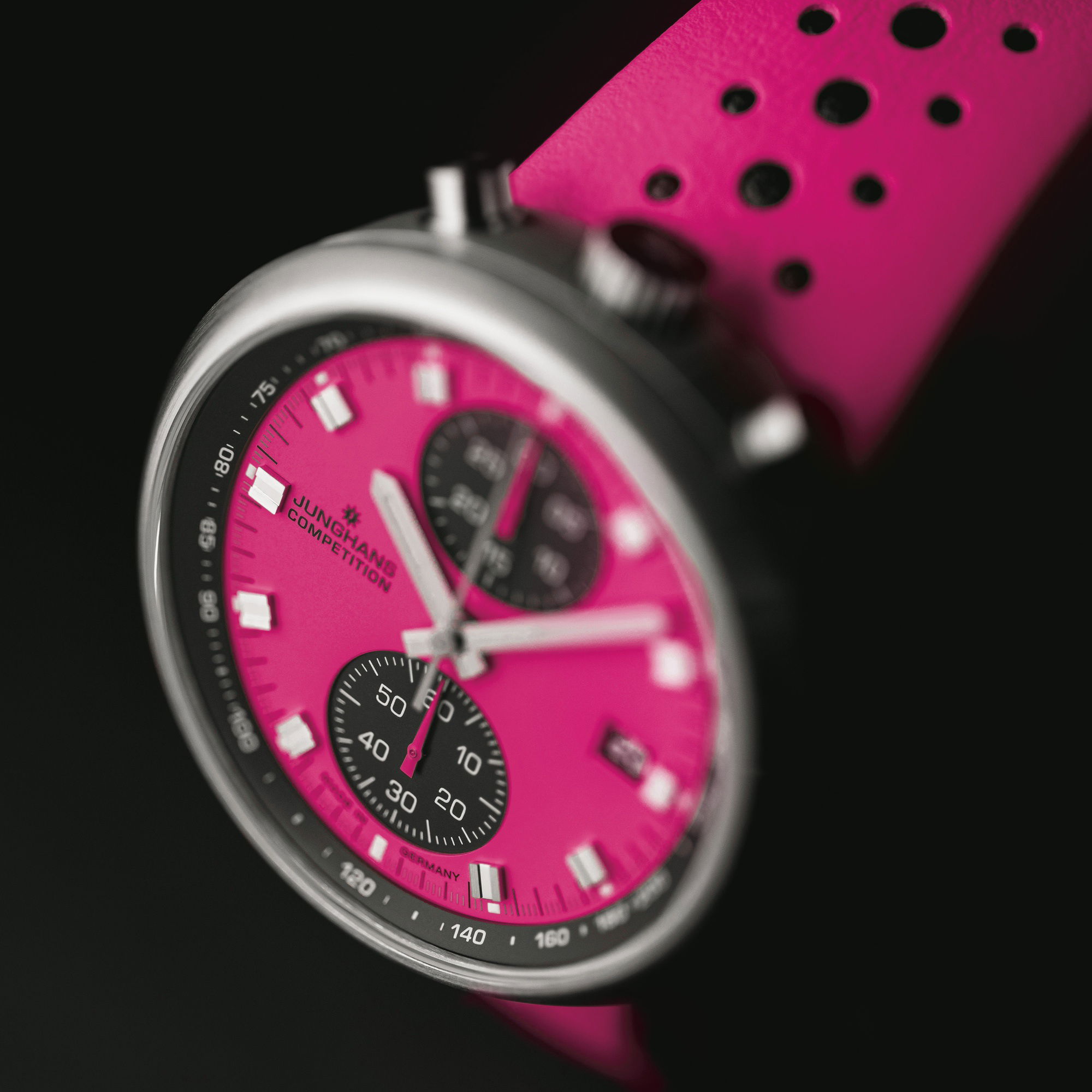 Junghans 1972 Competition Pink Edition - View 2