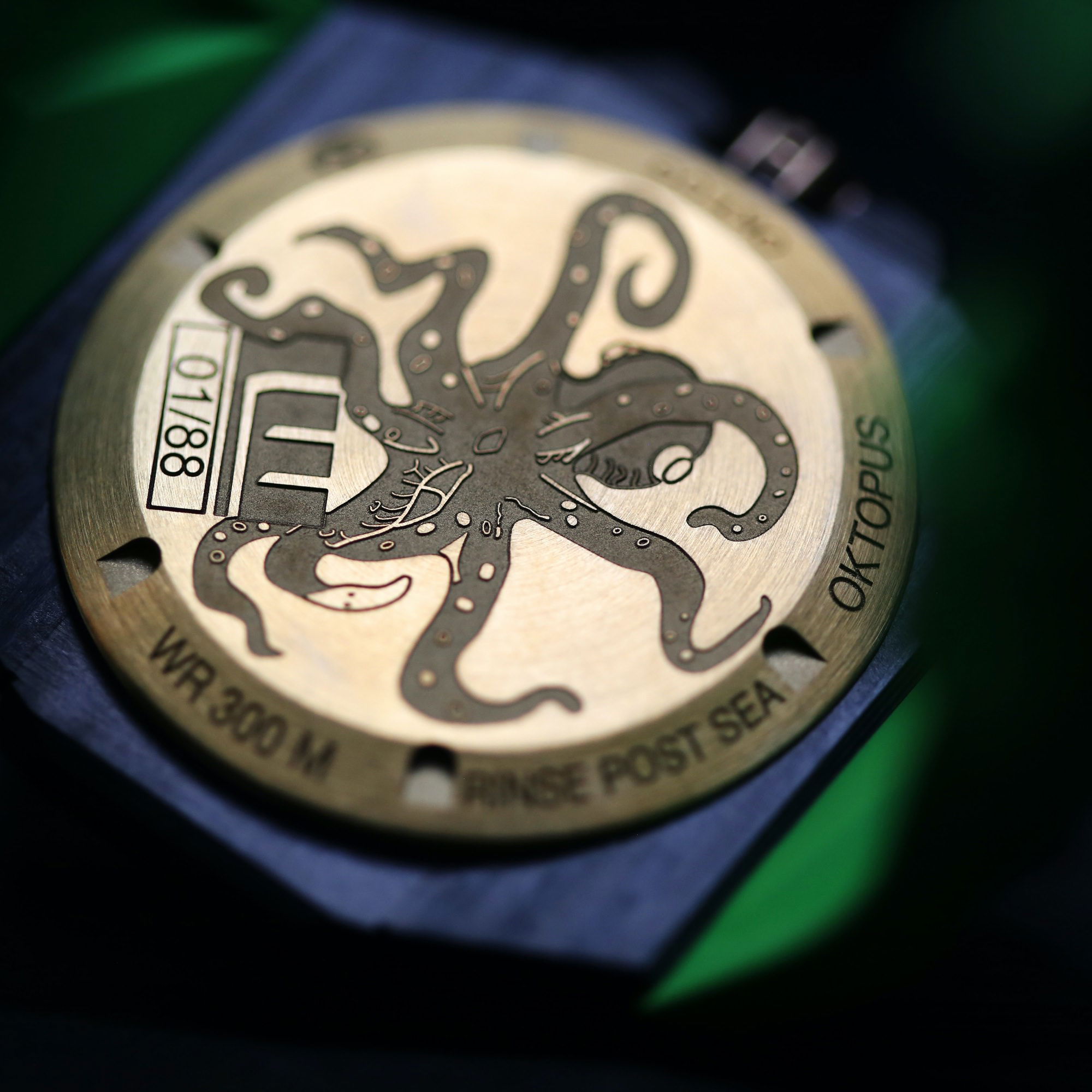 Linde Werdelin Oktopus Double Date 3DTP Carbon Black - View 2