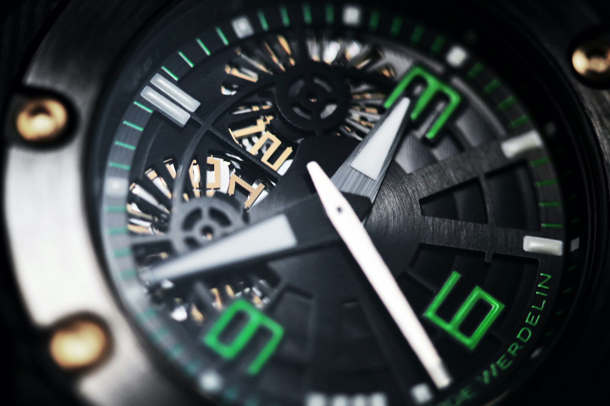 Linde Werdelin Oktopus Double Date 3DTP Carbon Black - View 3