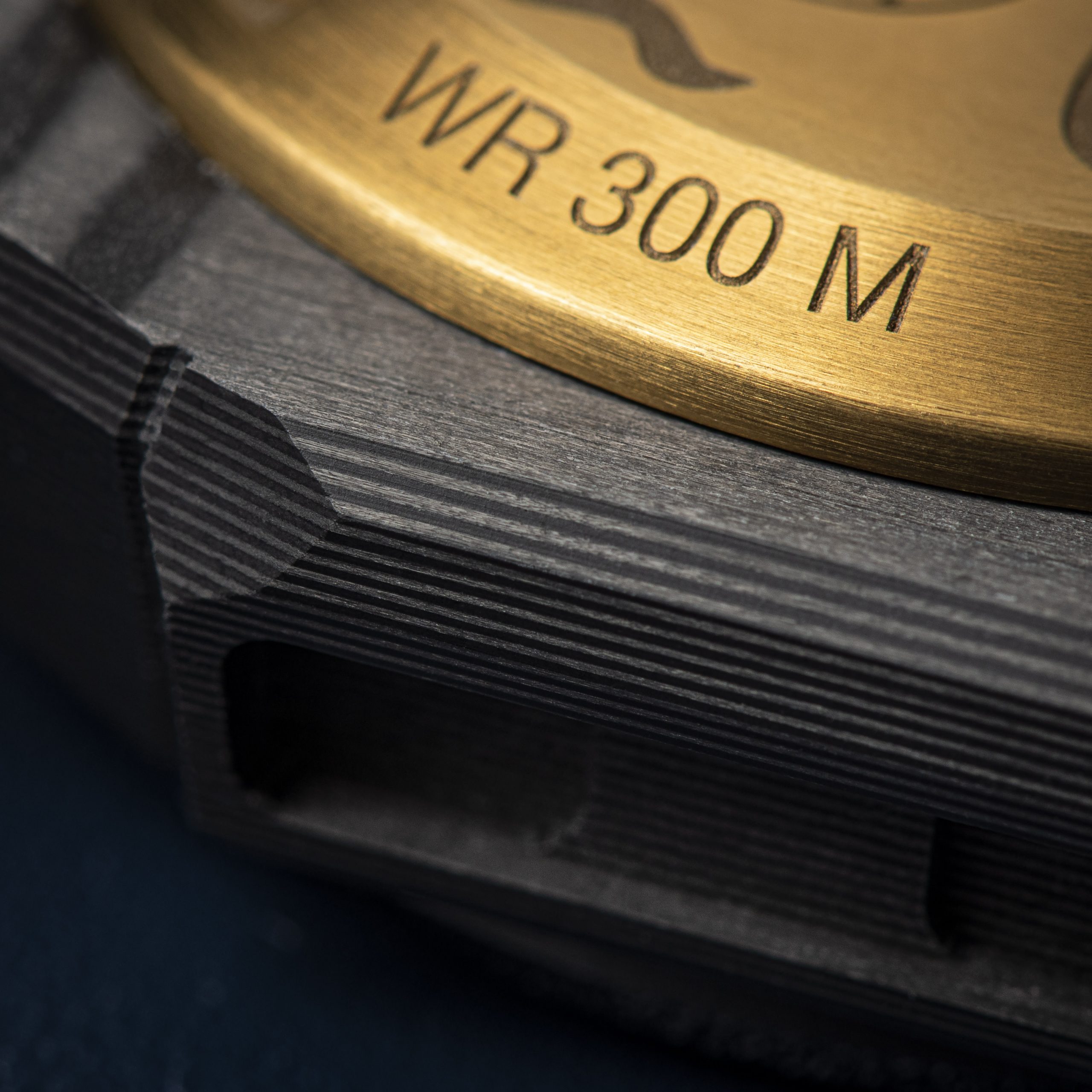 Linde Werdelin Oktopus Double Date 3DTP Carbon Blue - View 3