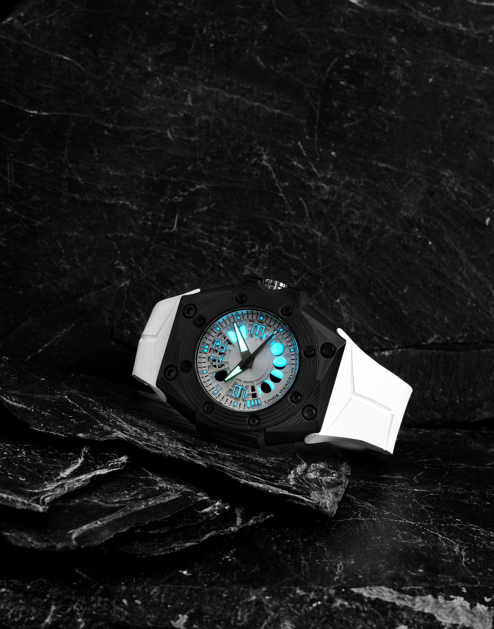 Linde Werdelin Oktopus Moon 3DTP White - View 2