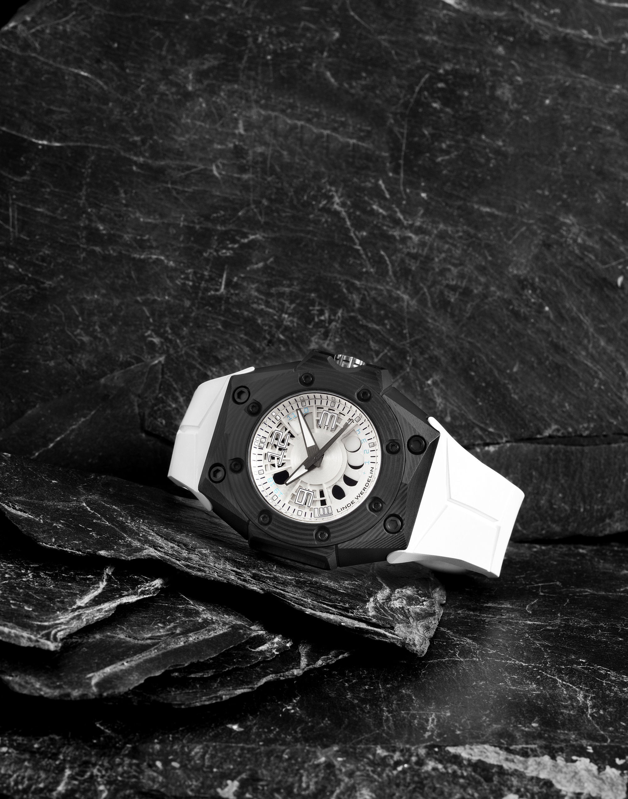 Linde Werdelin Oktopus Moon 3DTP White - View 3