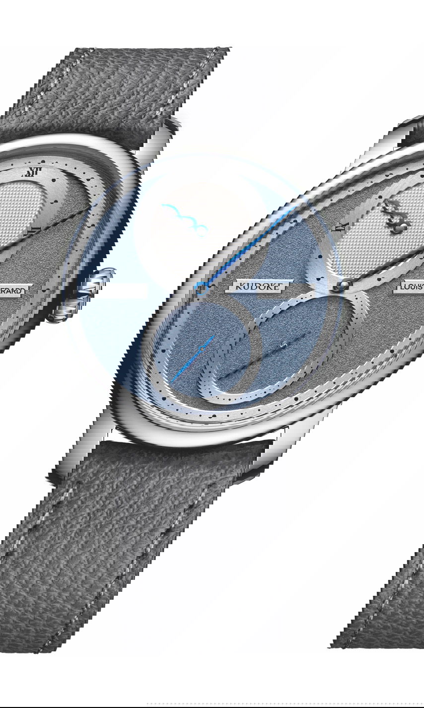 Louis Erard Excellence Le Régulateur Louis Erard x Kudoke Light Blue luxury timepiece - detailed view