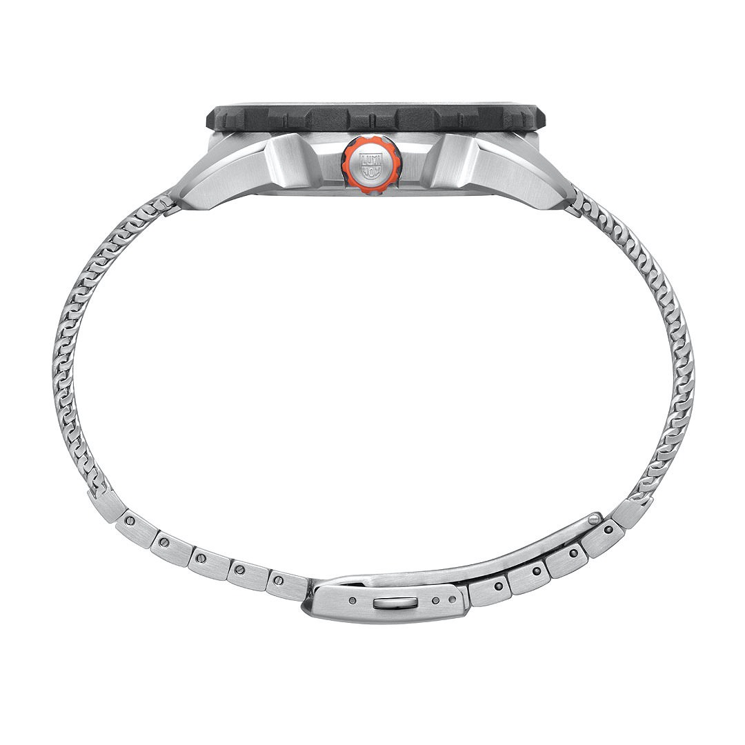 Luminox Bear Grylls AIR series - View 2