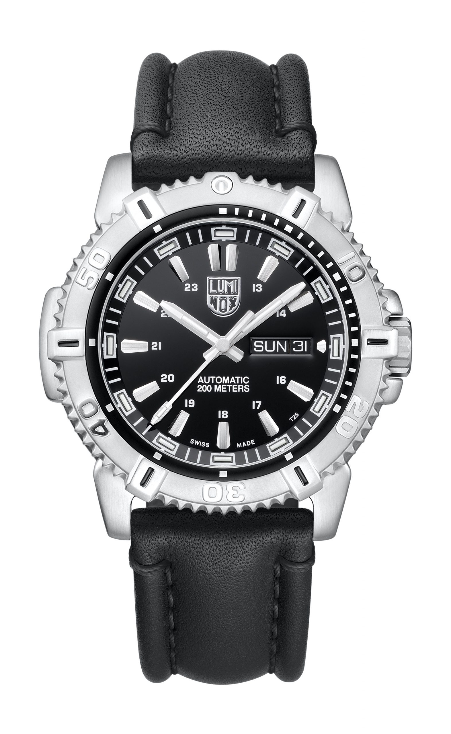 Luminox Modern Mariner Automatic 6500 Series luxury timepiece - detailed view
