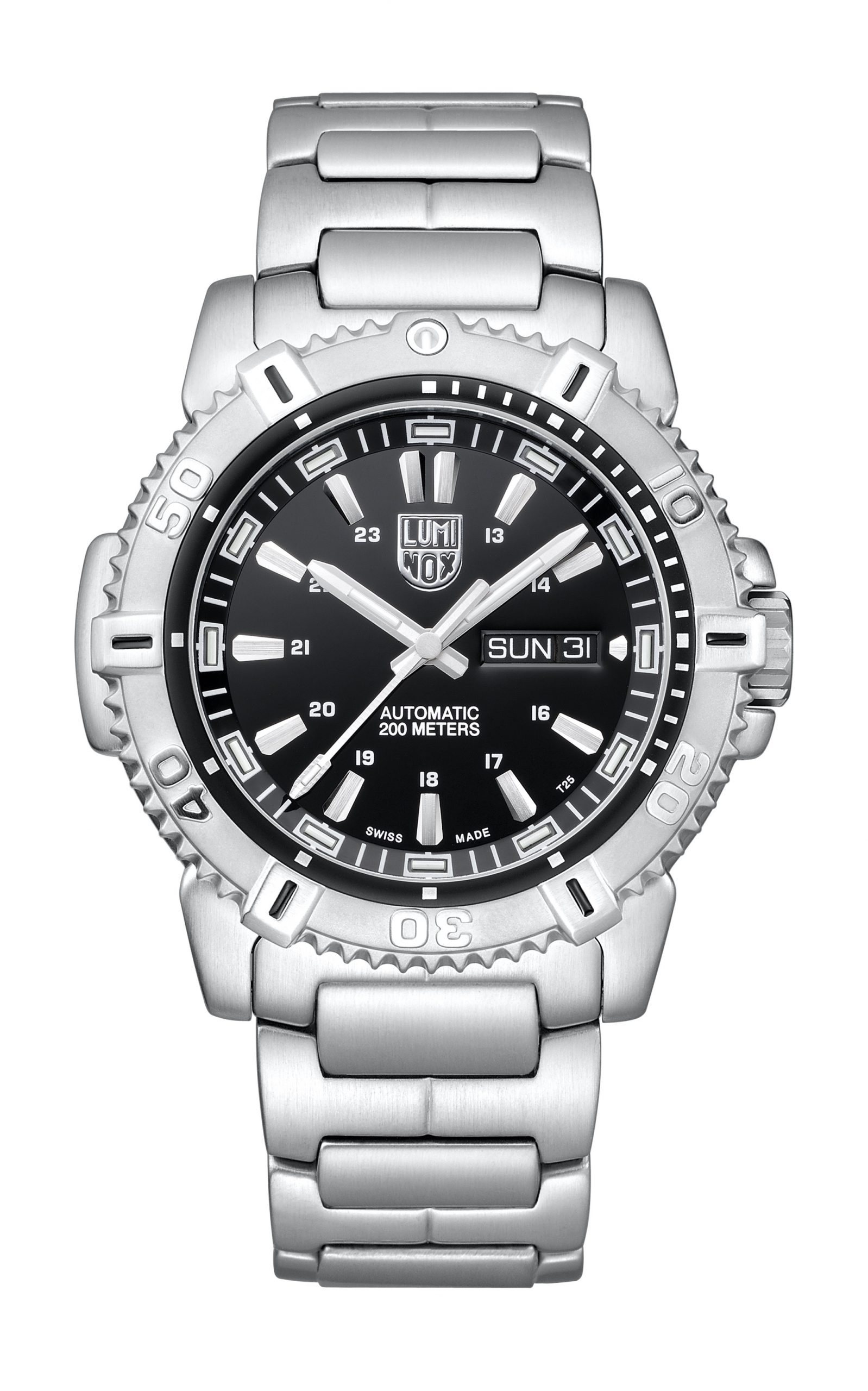 Luminox Modern Mariner Automatic 6500 Series luxury timepiece - detailed view