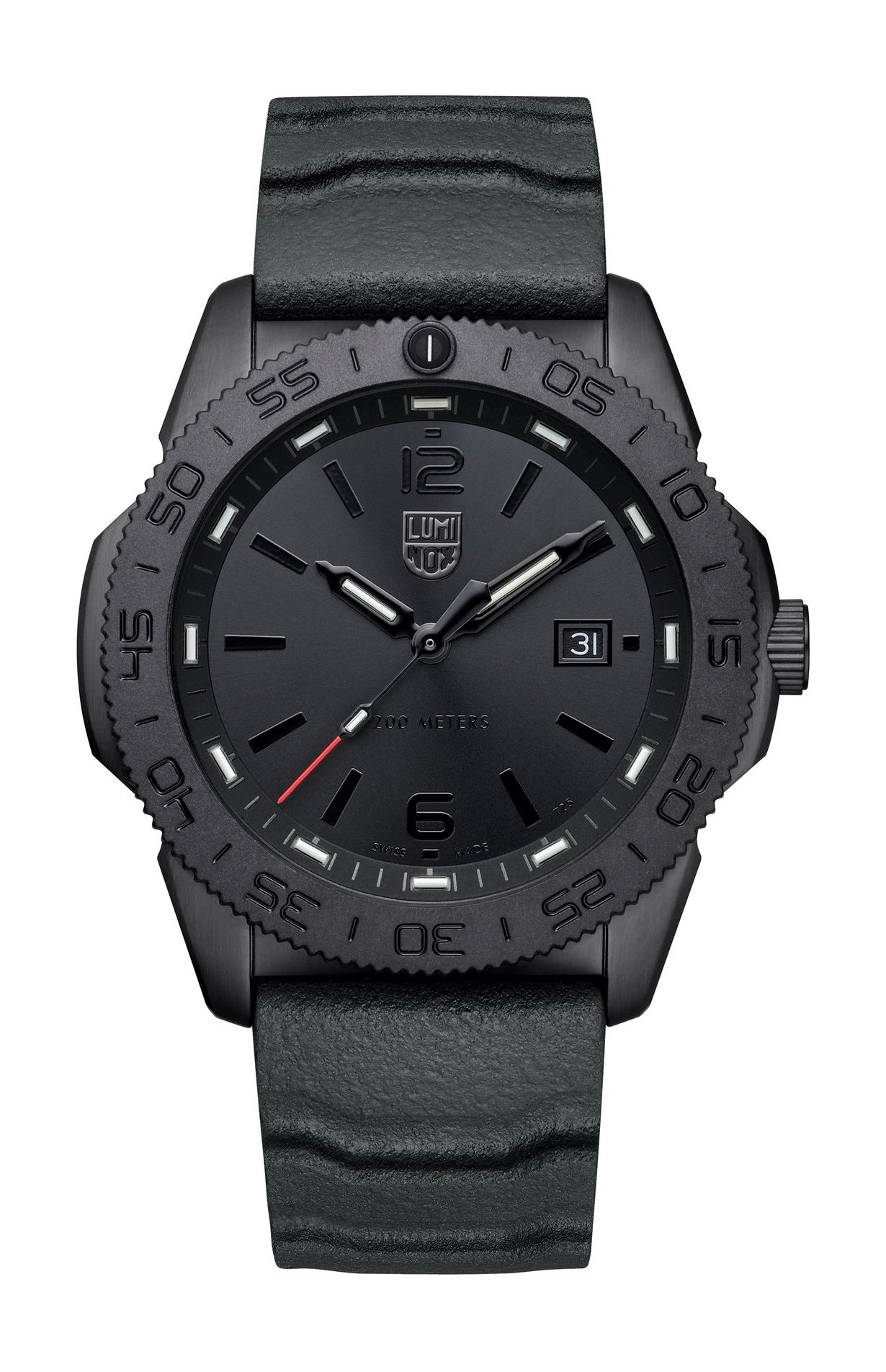 Luminox Pacific Diver 3120 Series luxury timepiece - detailed view