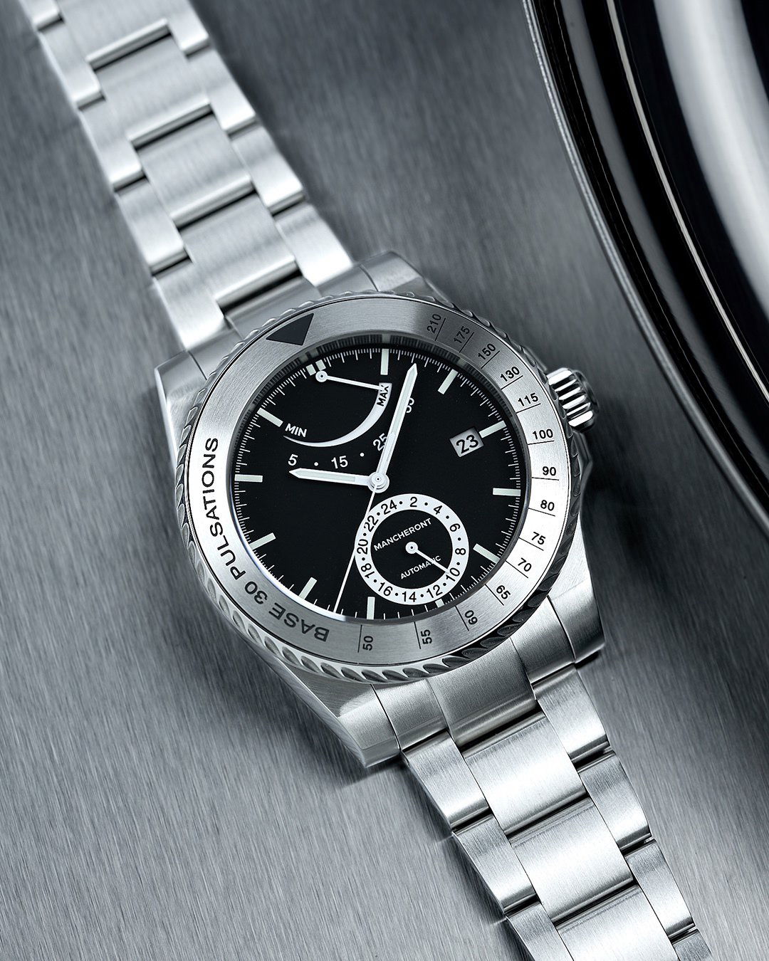 Mancheront Pacer Steel - View 2