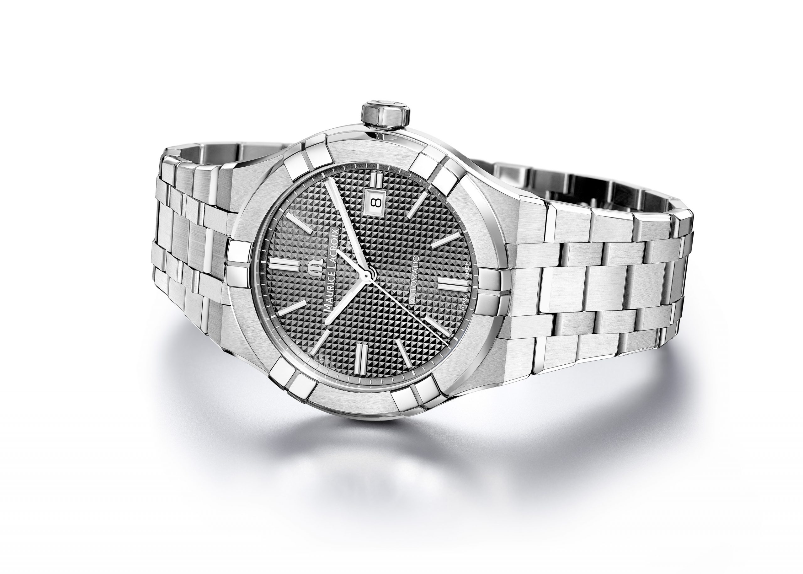 Maurice Lacroix Aikon Automatic 42 - View 2