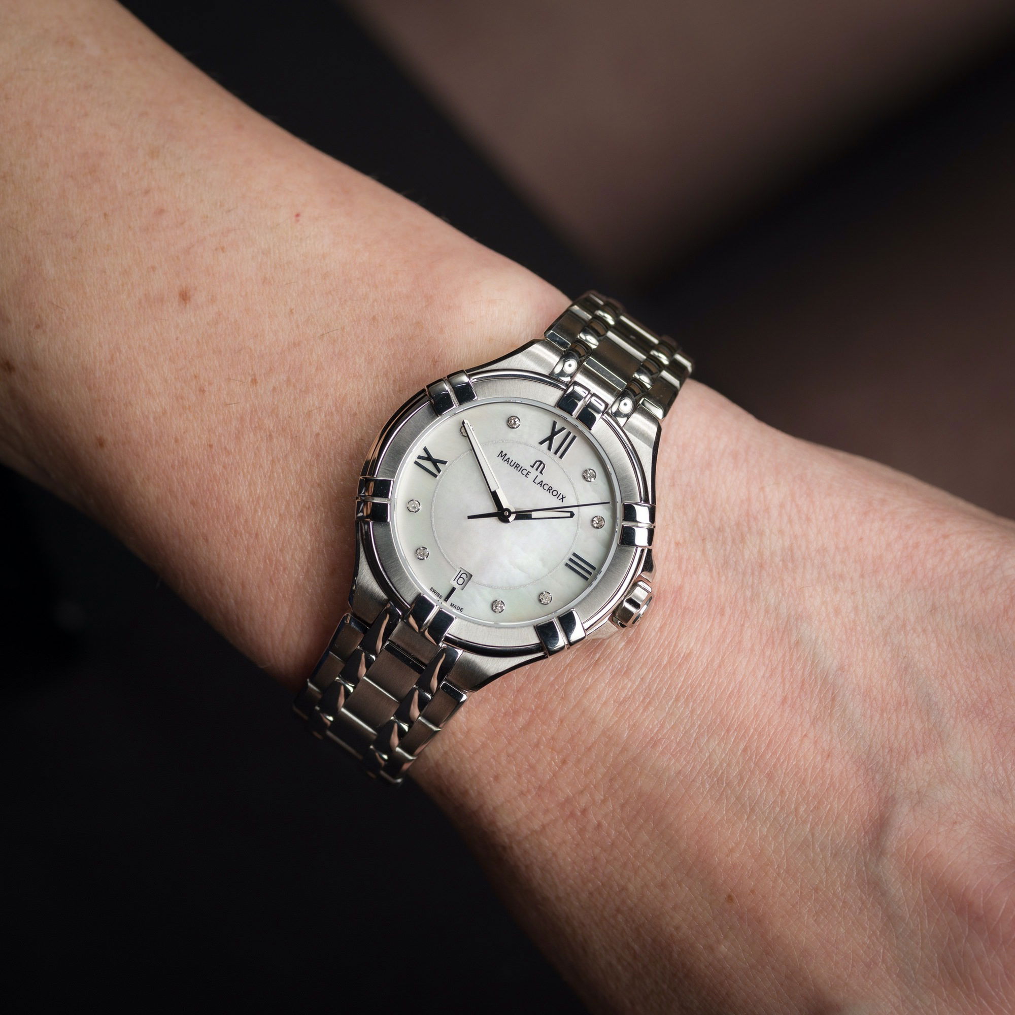 Maurice Lacroix AIKON DATE 35MM - View 2