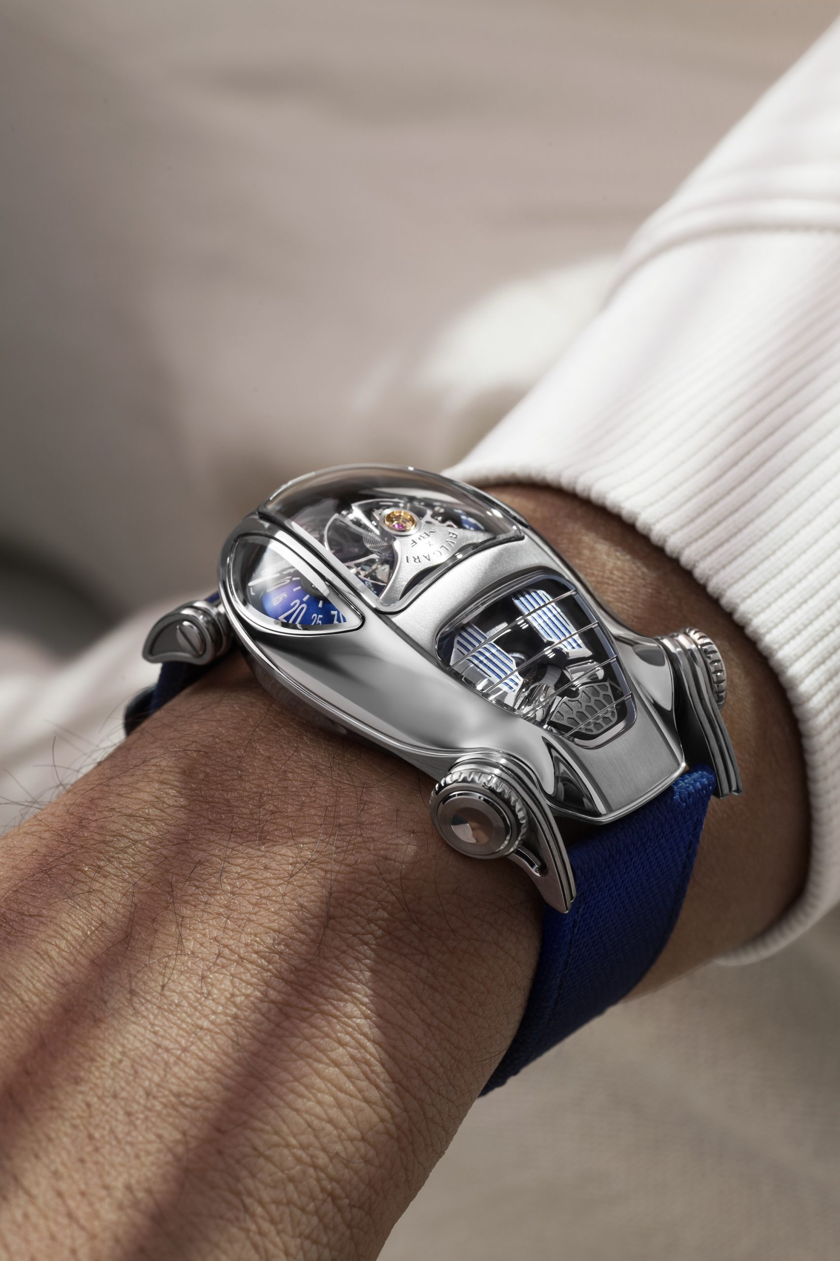 MB&F Bvlgari x MB&F Serpenti Titanium - View 2