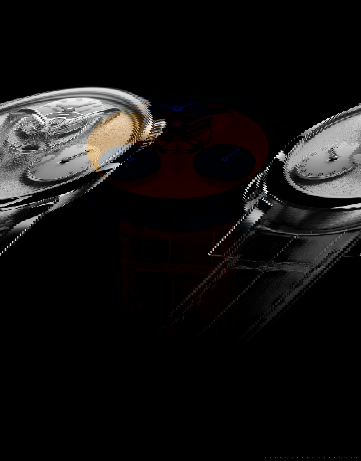 MB&F LM Split Escapement Yellow Gold luxury timepiece - detailed view