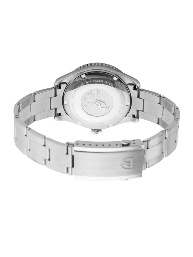 Nivada Grenchen Antarctic Diver Date - View 2