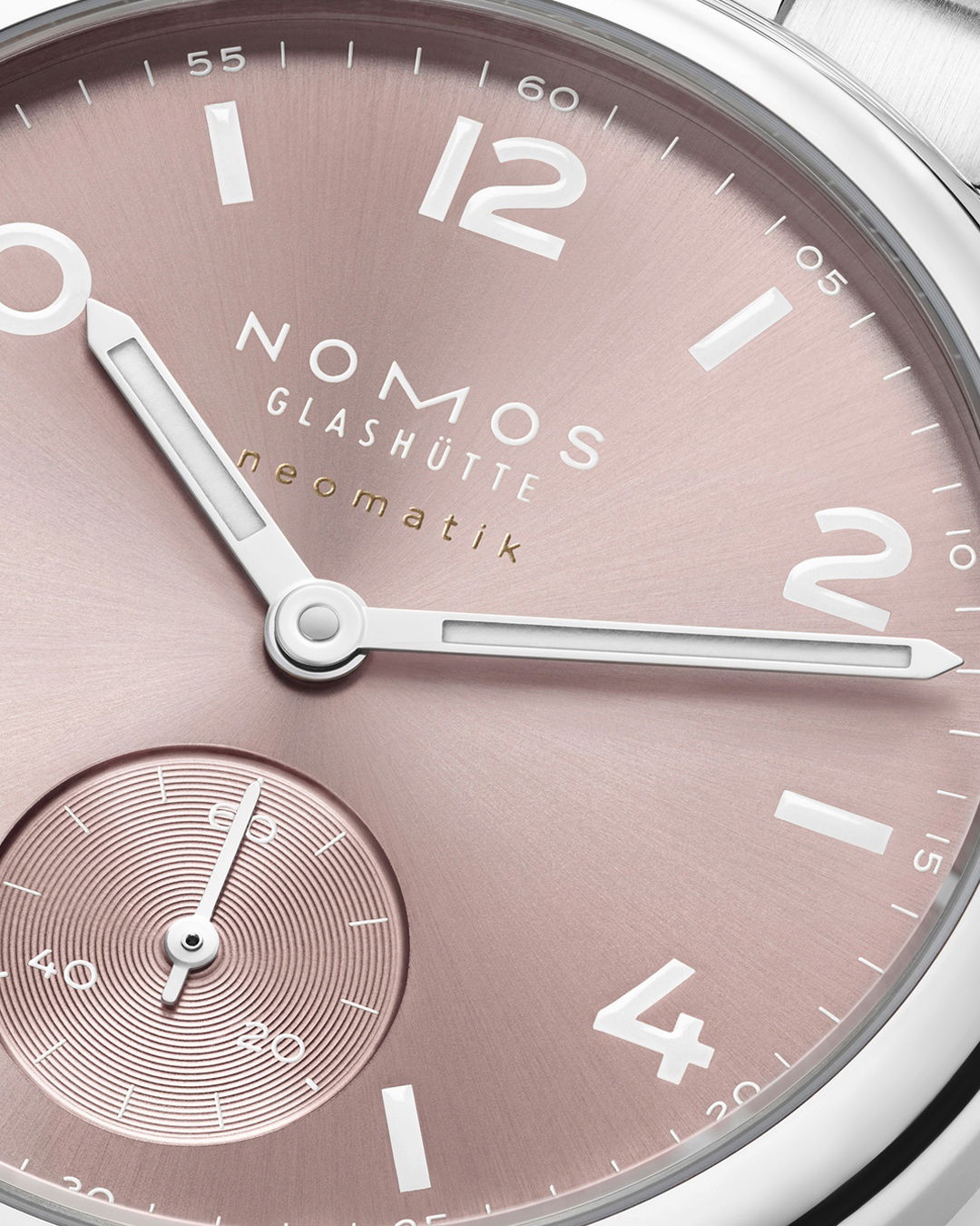 Nomos Glashütte Club Sport neomatik 34 rosé - View 3