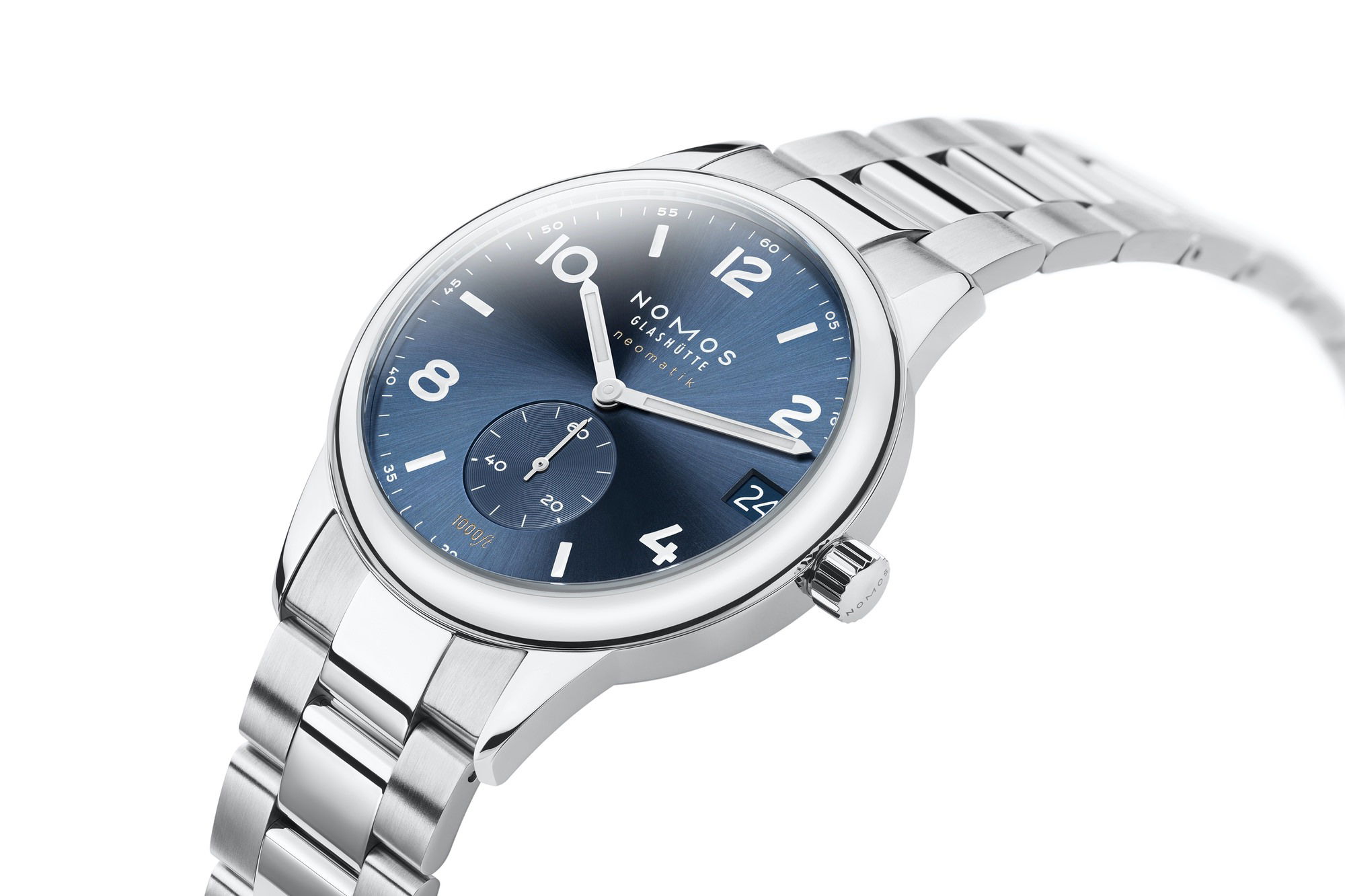 Nomos Glashütte Club sport neomatik 42 date - View 2