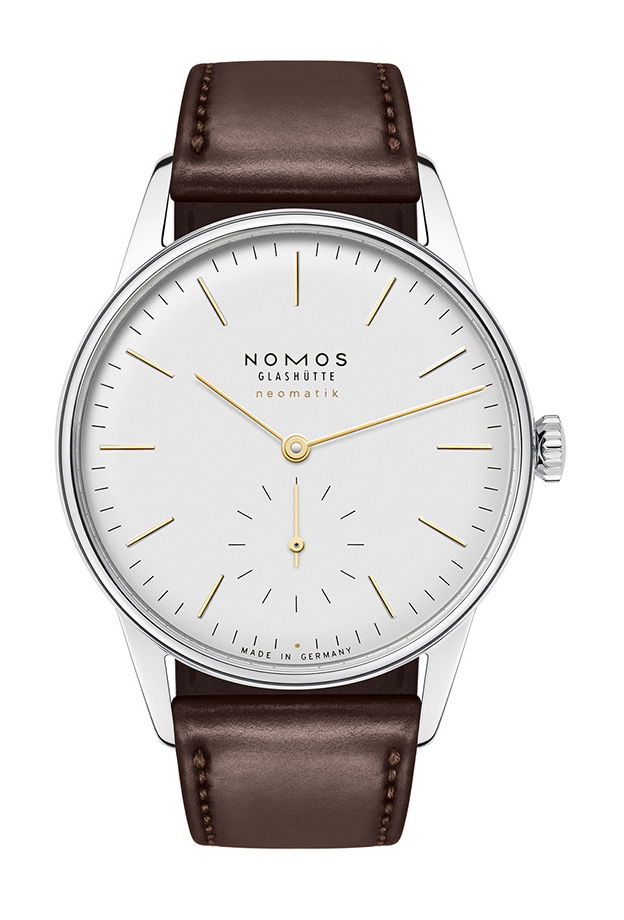 Nomos Glashütte Orion neomatik doré luxury timepiece - detailed view