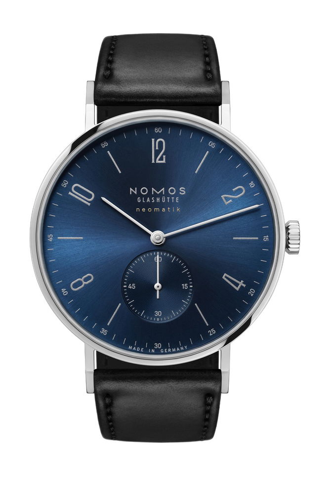 Nomos Glashütte Tangente neomatik 39 Blue Gold luxury timepiece - detailed view