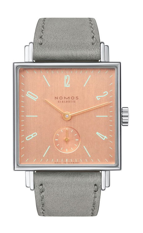 Nomos Glashütte Tetra Goldelse luxury timepiece - detailed view