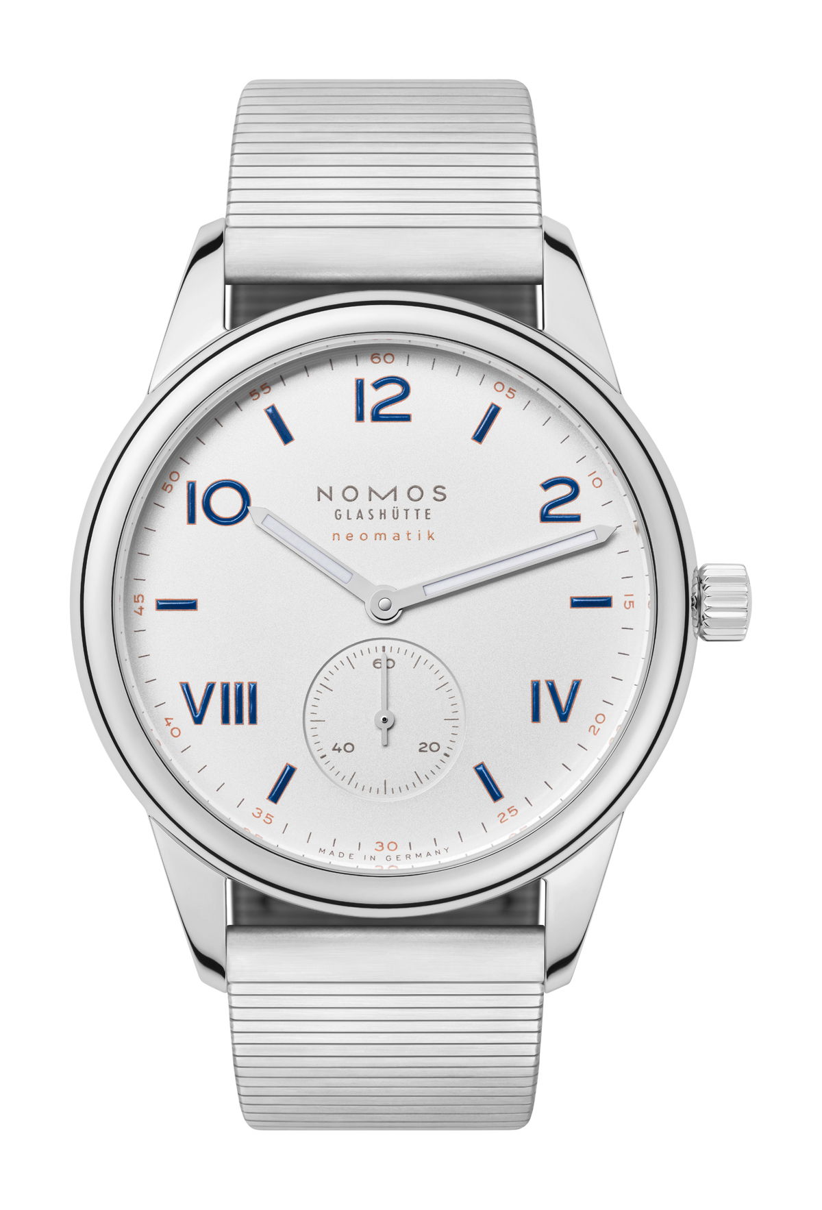 Nomos Glashütte Club Campus neomatik 39 luxury timepiece - detailed view