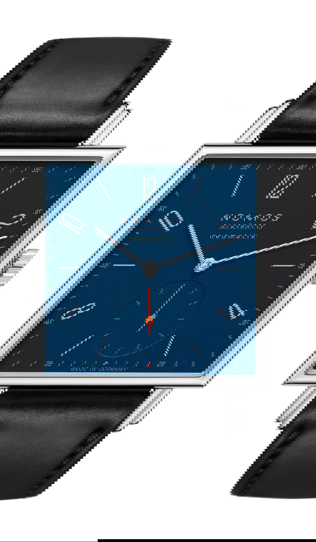 Nomos Glashütte Tetra neomatik 39 midnight blue luxury timepiece - detailed view
