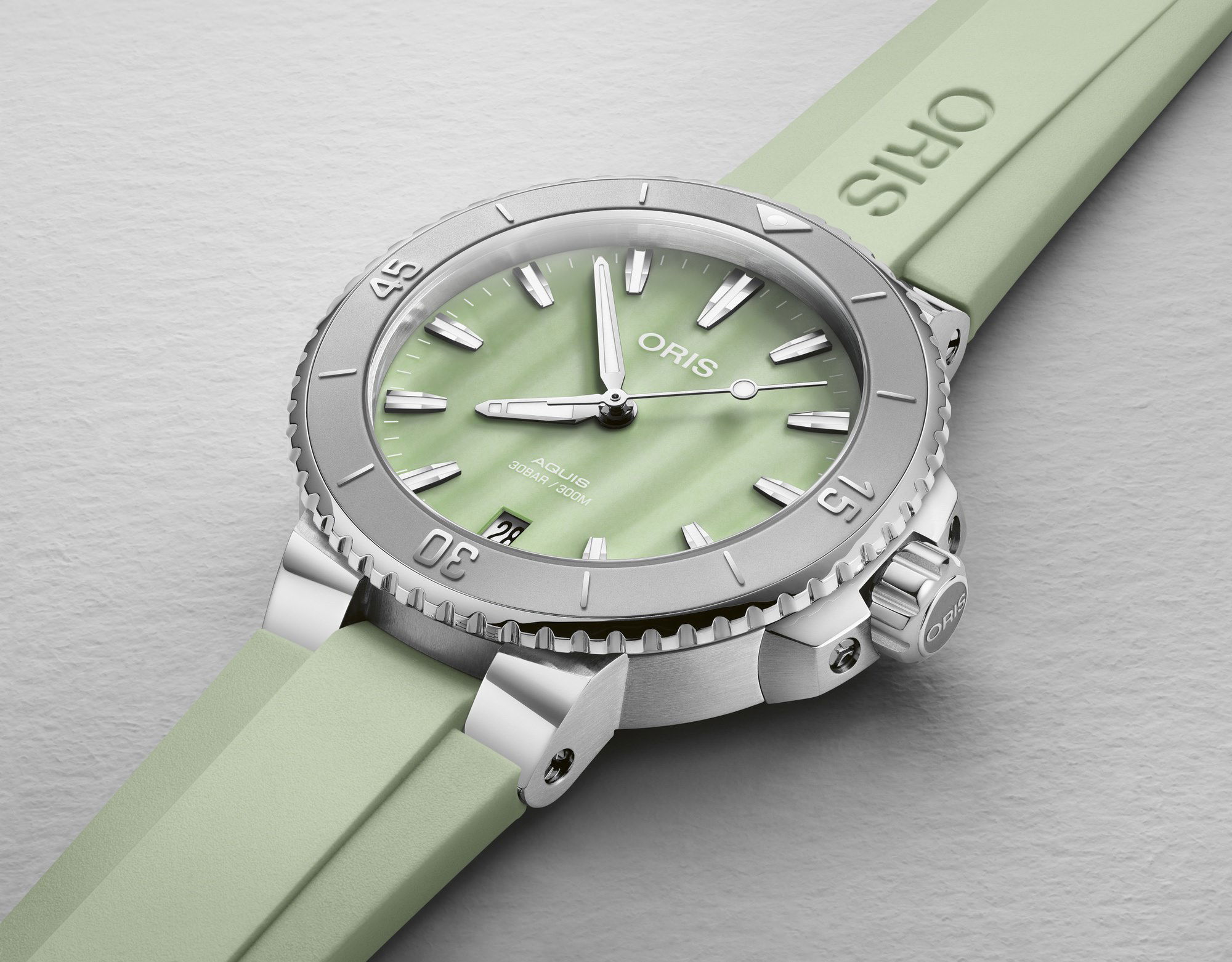 Oris Aquis Date - View 2