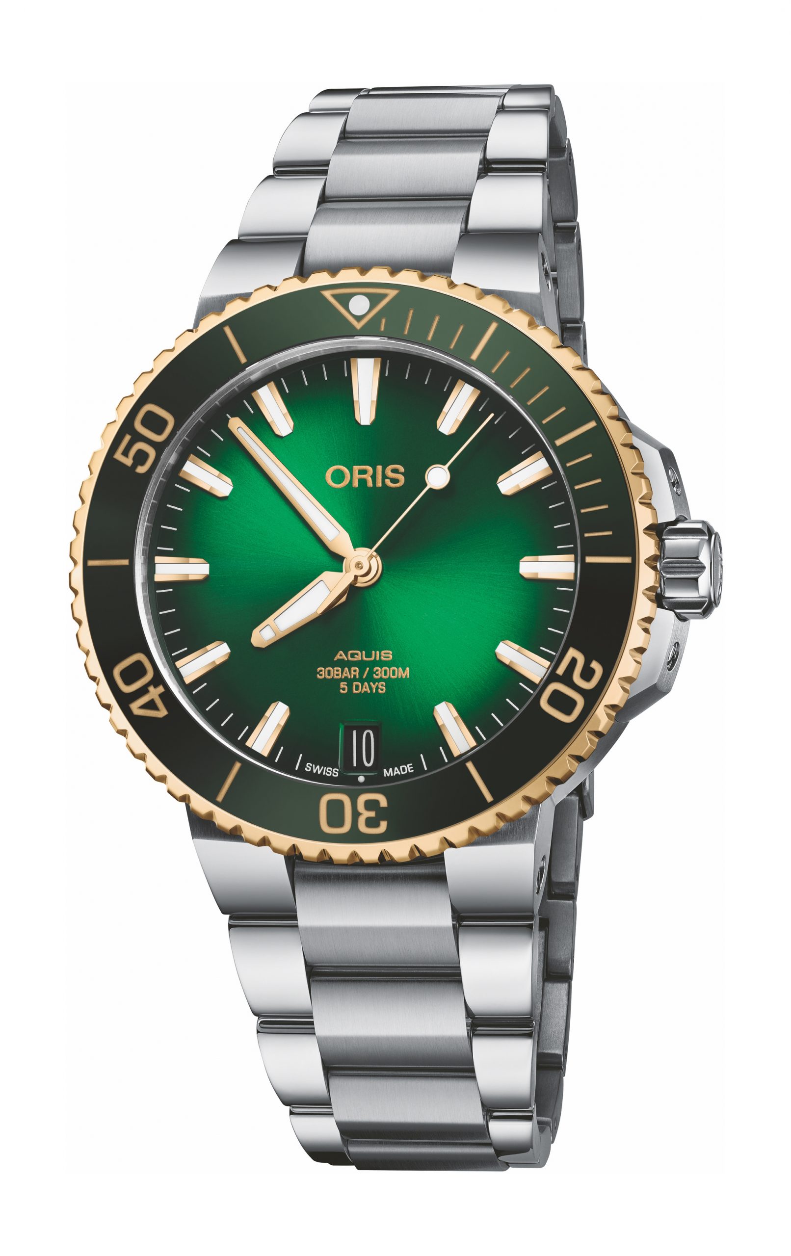 Oris Aquis Date Calibre 400 luxury timepiece - detailed view